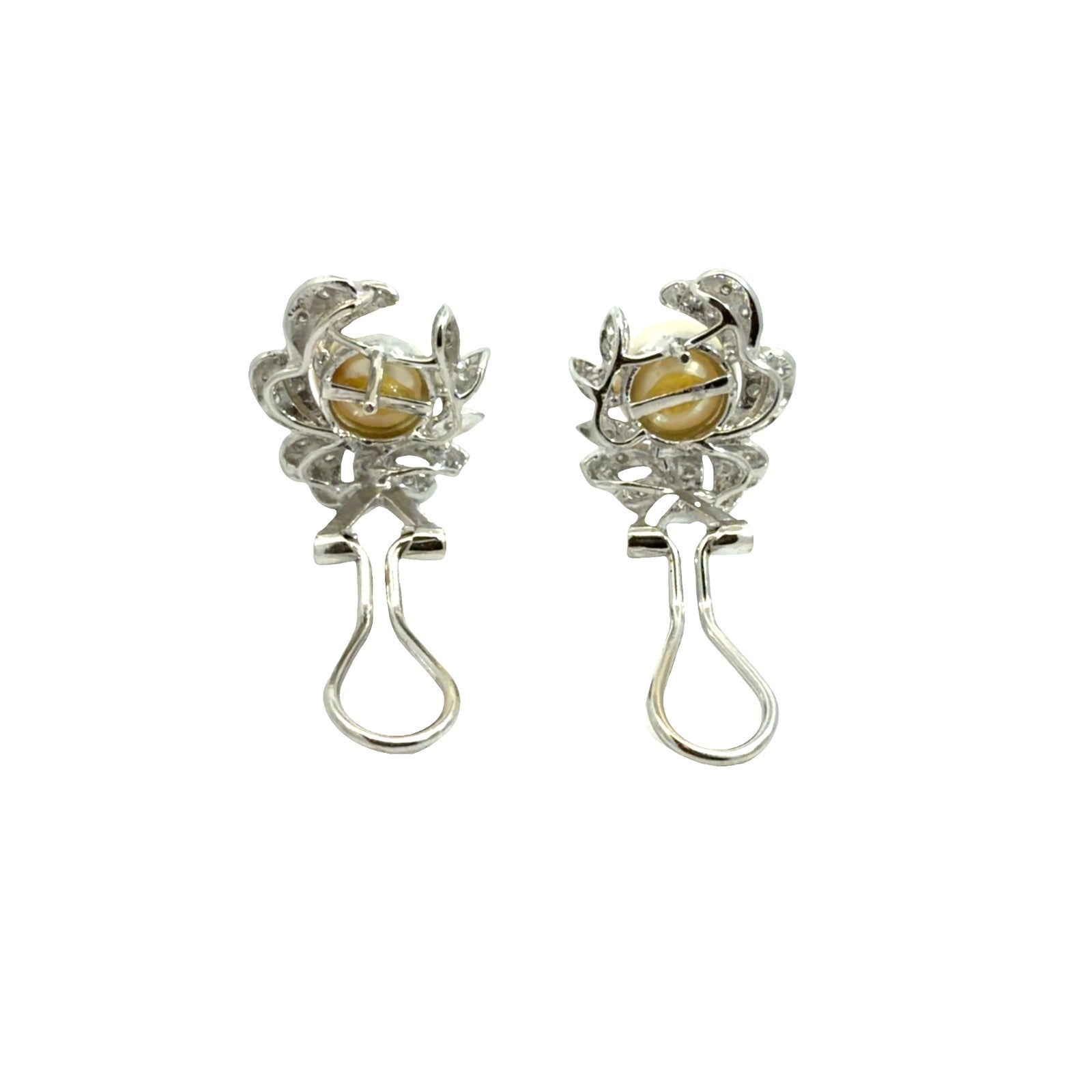 Vintage 14k White Gold 0.18cttw Diamond and Pearl 1950s Floral Earrings4