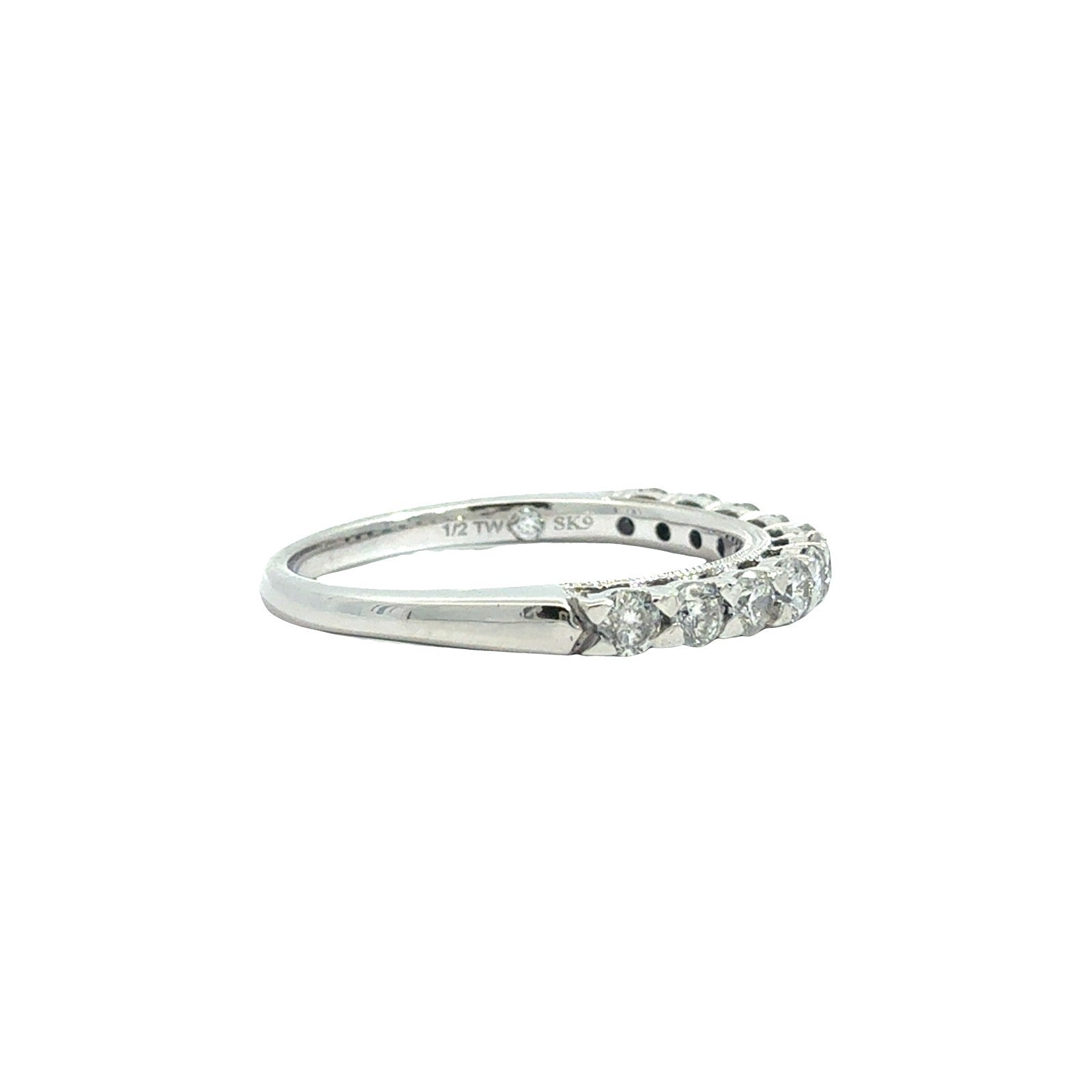10k White Gold 0.50cttw Diamond Half-Eternity Wedding Band Ring Size 63