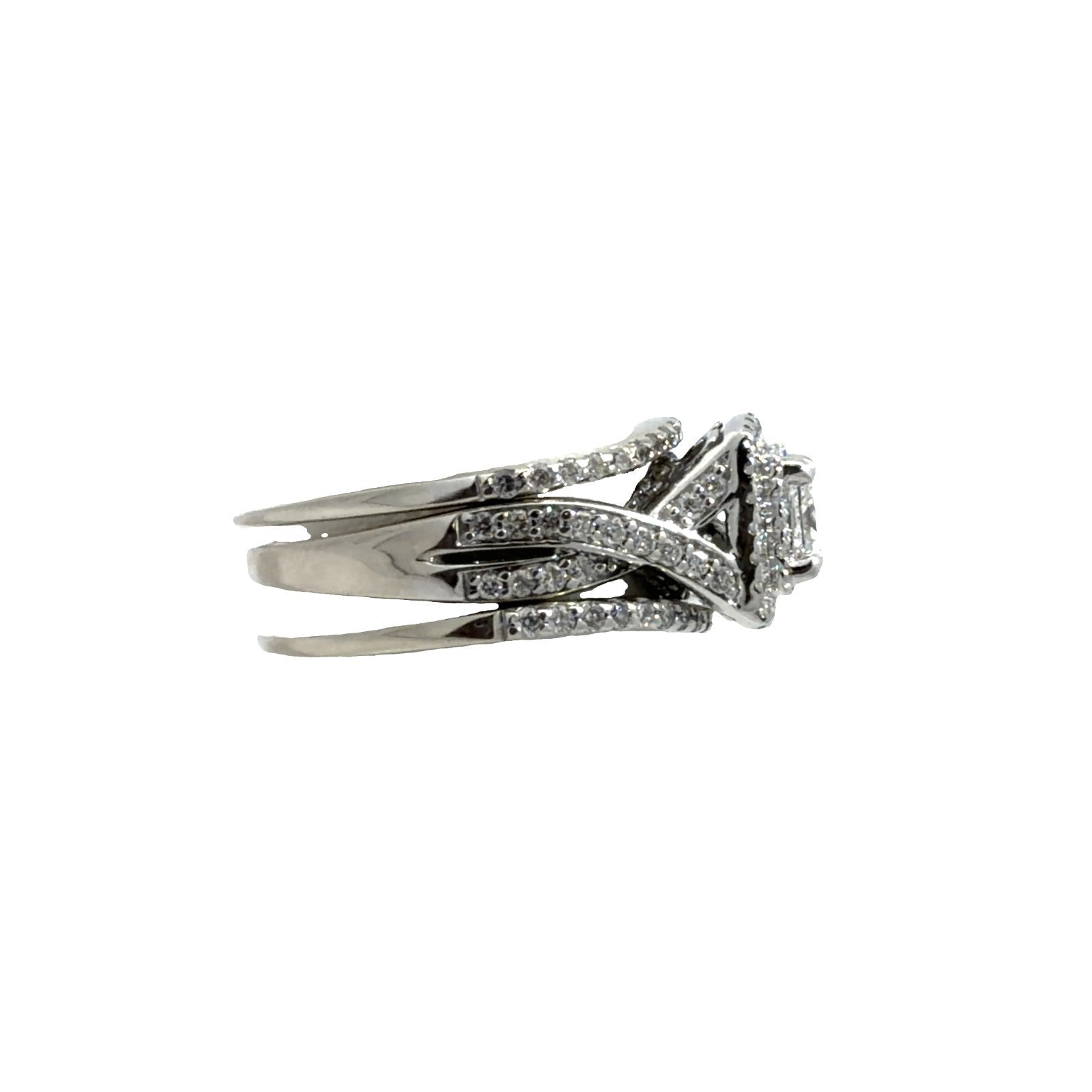 14k White Gold (1.28ctw) Diamond Princess Cut Engagement Ring with Chevron Bands5