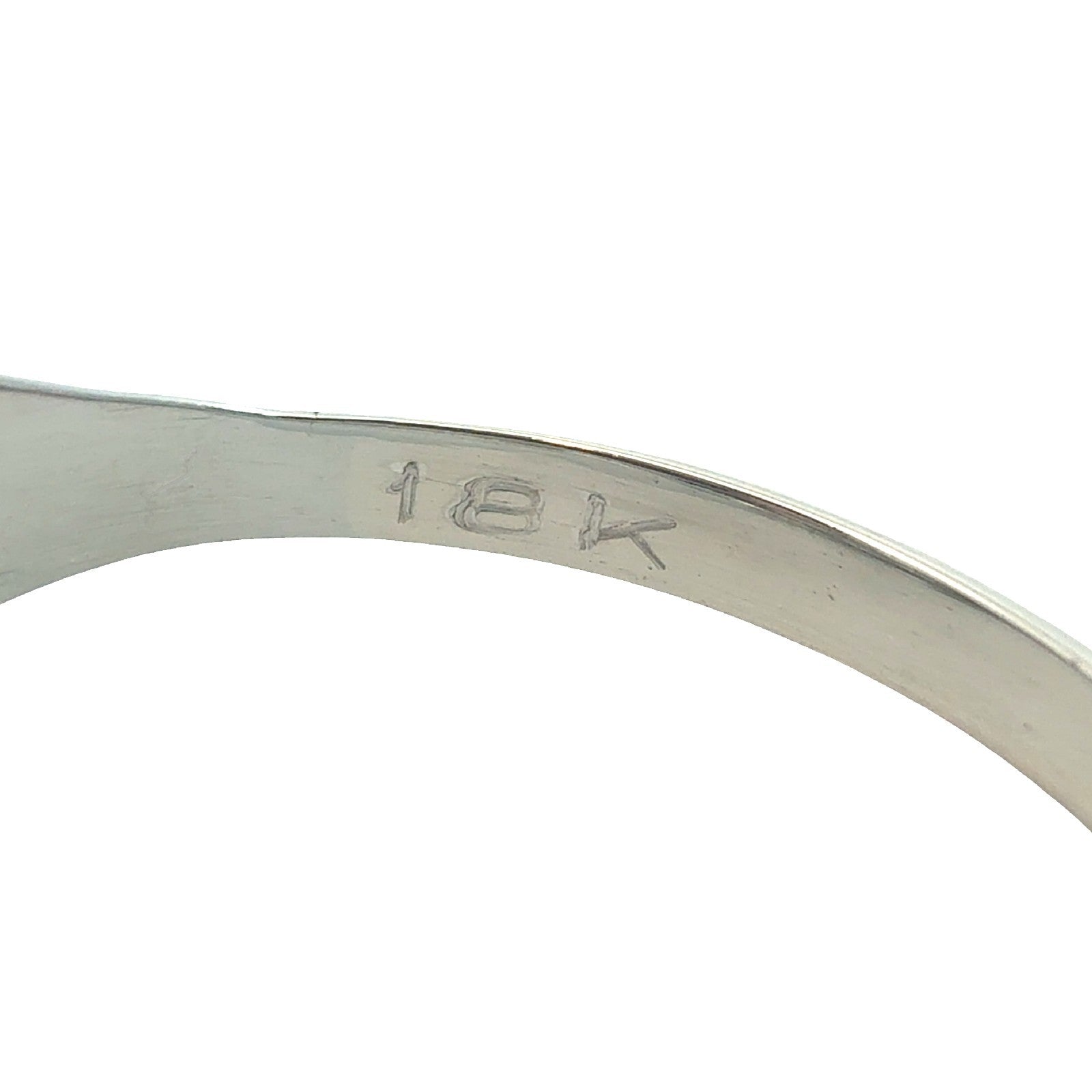 Vintage 18k White Gold 0.14ctw Diamond and 0.08ctw Sapphire Ring5