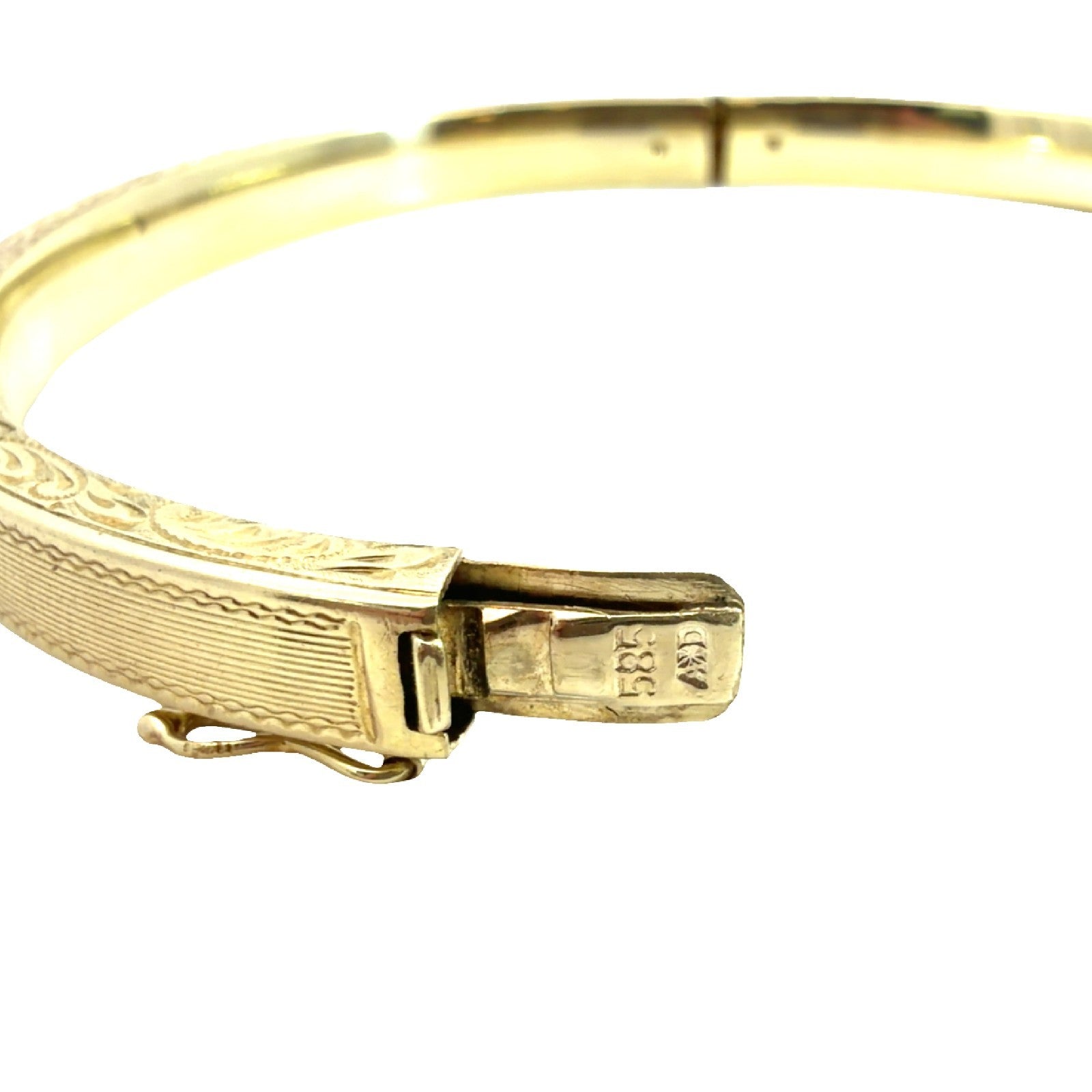 Vintage 14k Yellow Gold Etched and Milgrain Hinged Bangle 7"6