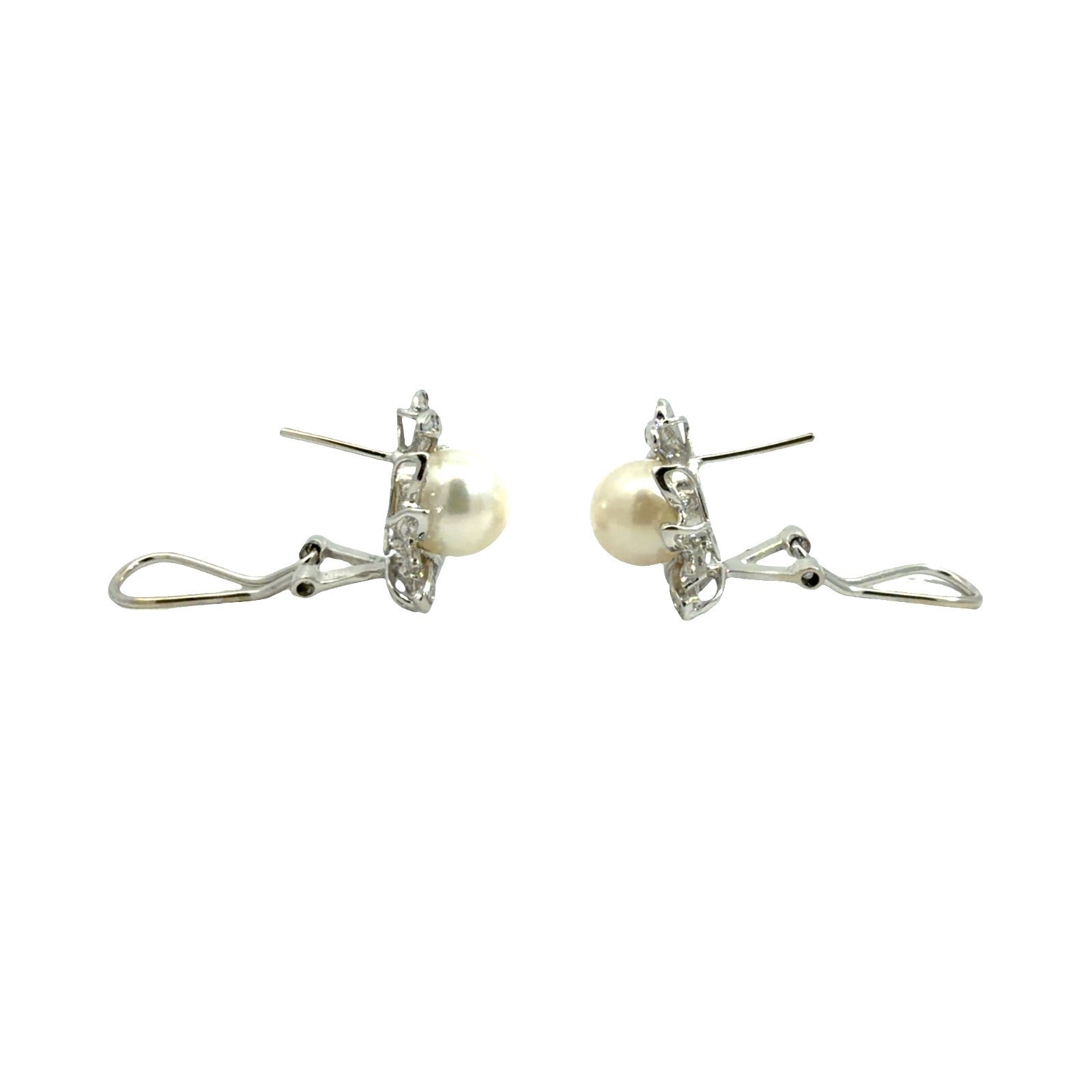 Vintage 14k White Gold 0.18cttw Diamond and Pearl 1950s Floral Earrings2
