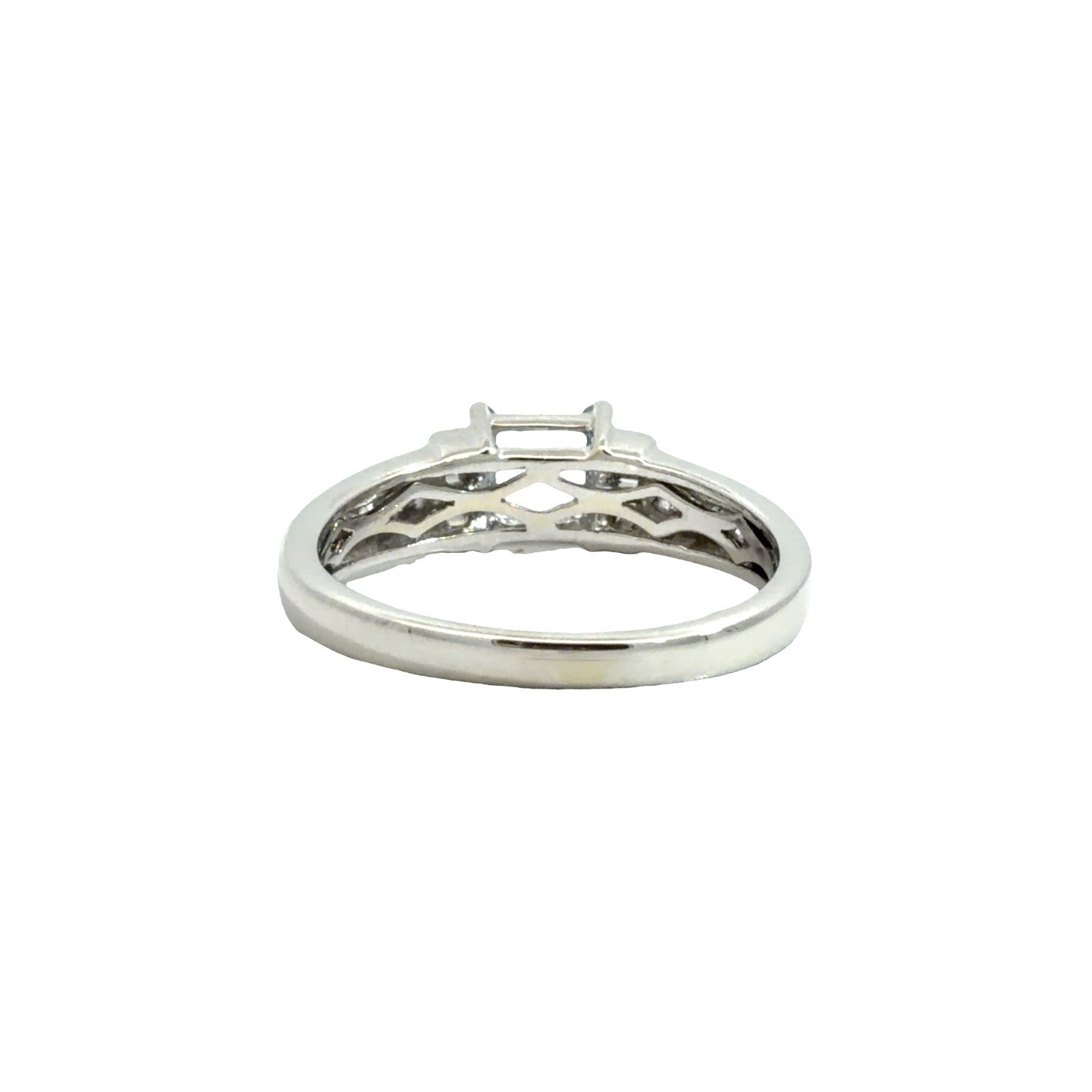 14k White Gold Princess-Cut 0.54tcw Aquamarine & 0.20cttw Diamond Ring Size 6.752