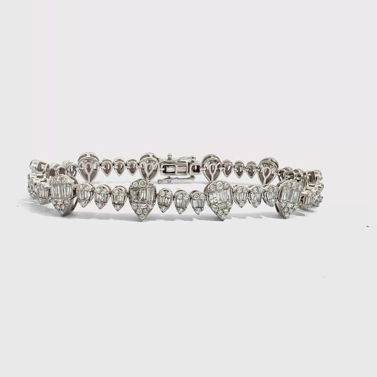 Vintage 14k White Gold Pear Shaped 3.89ctw Diamond Bracelet