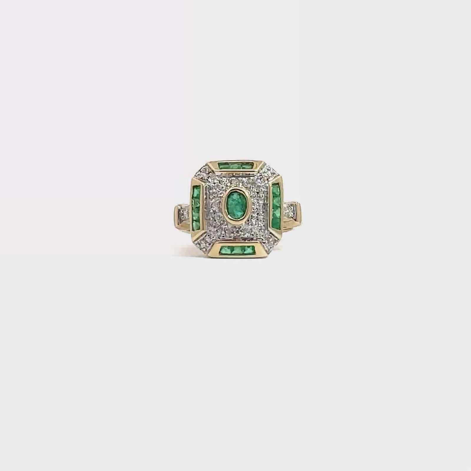 Vintage 14k Yellow Gold 0.28ctw Emerald and 0.07ctwDiamond Ring