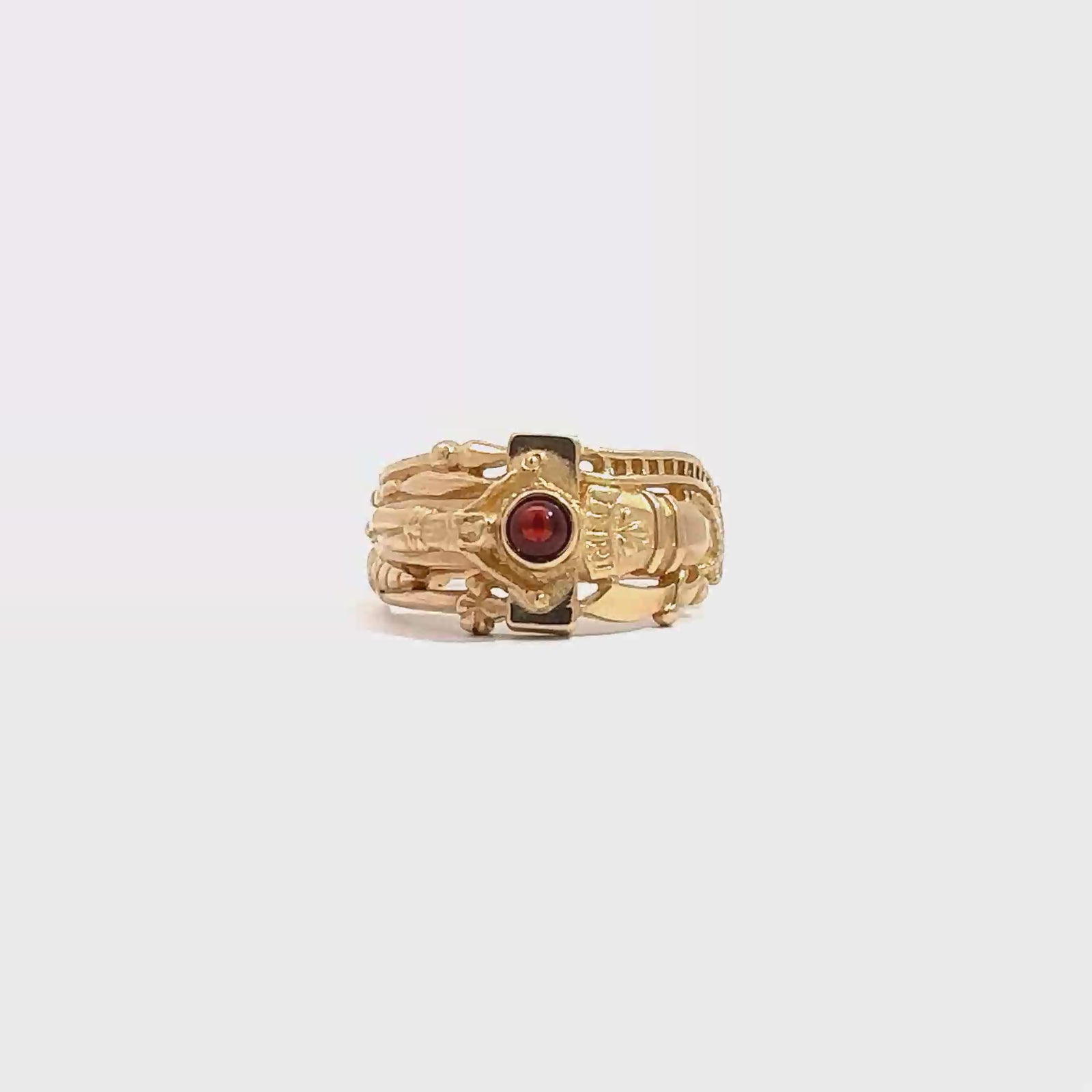 Vintage James Avery 14k Yellow Gold 0.35ctw Cabochon Garnet Luther Ring