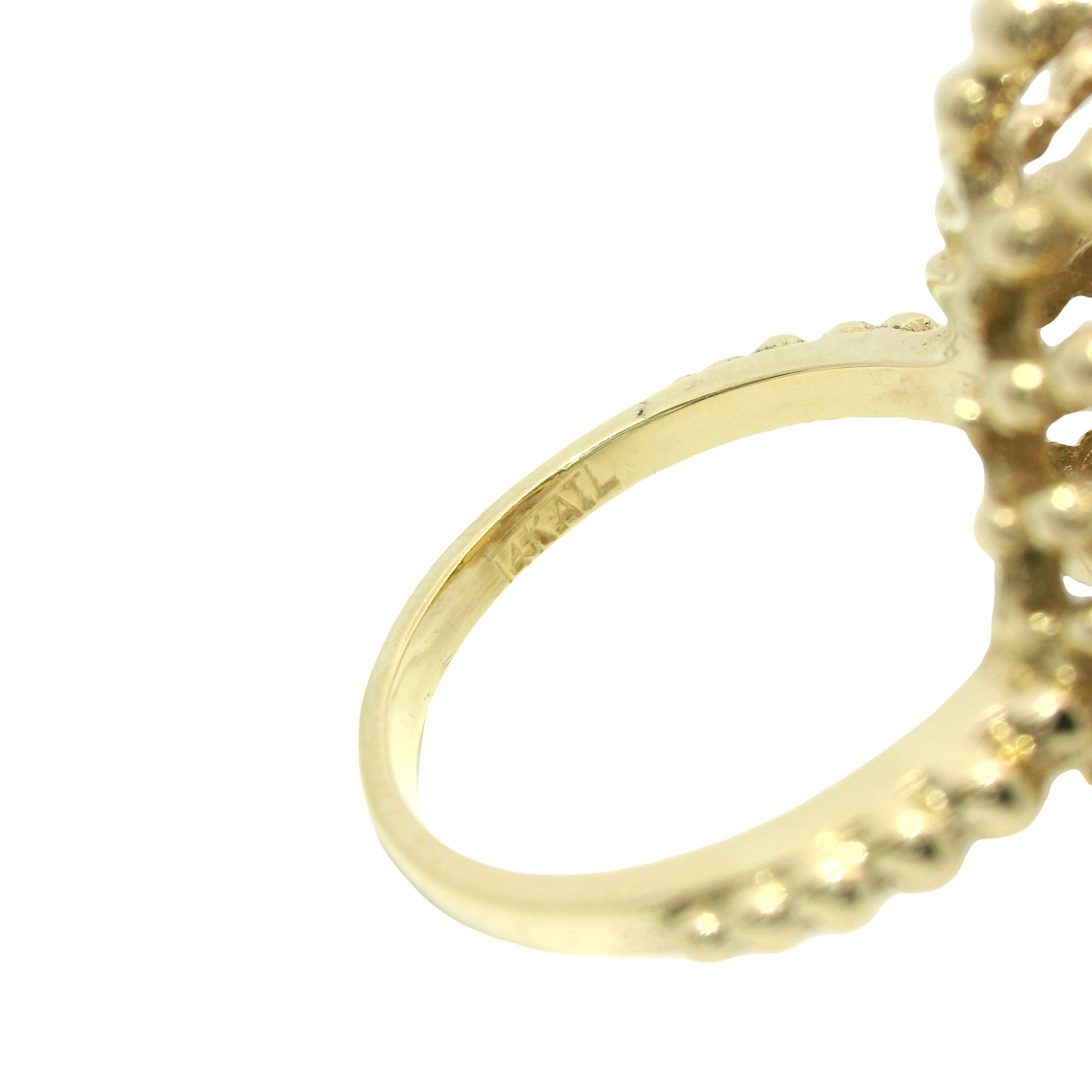 Vintage 14k Yellow Gold Tear Drop Opal Ring