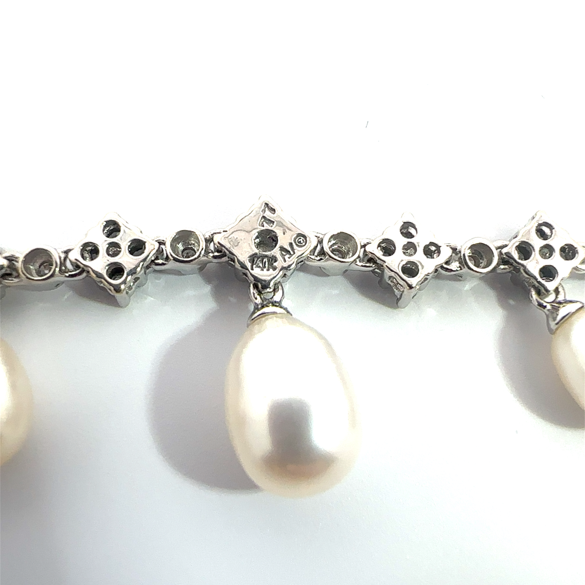 Vintage 14k White Gold Pearl and 1.21cttw Diamond Necklace 18"
