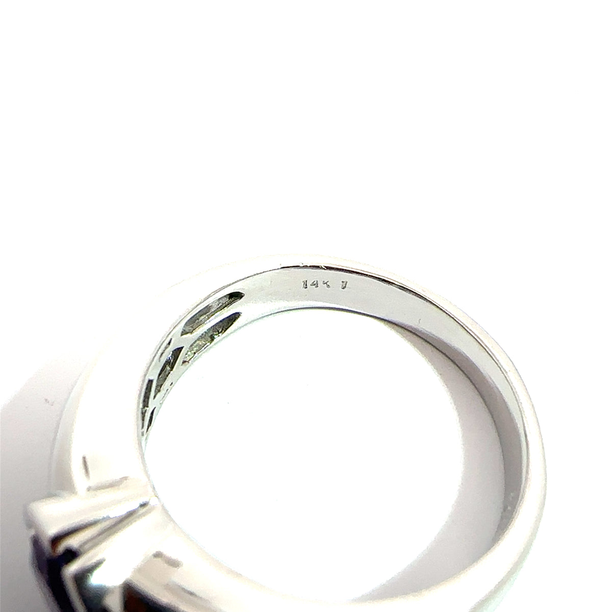 Estate 14k White Gold 1.05cttw Amethyst and 0.06cttw Diamond Ring