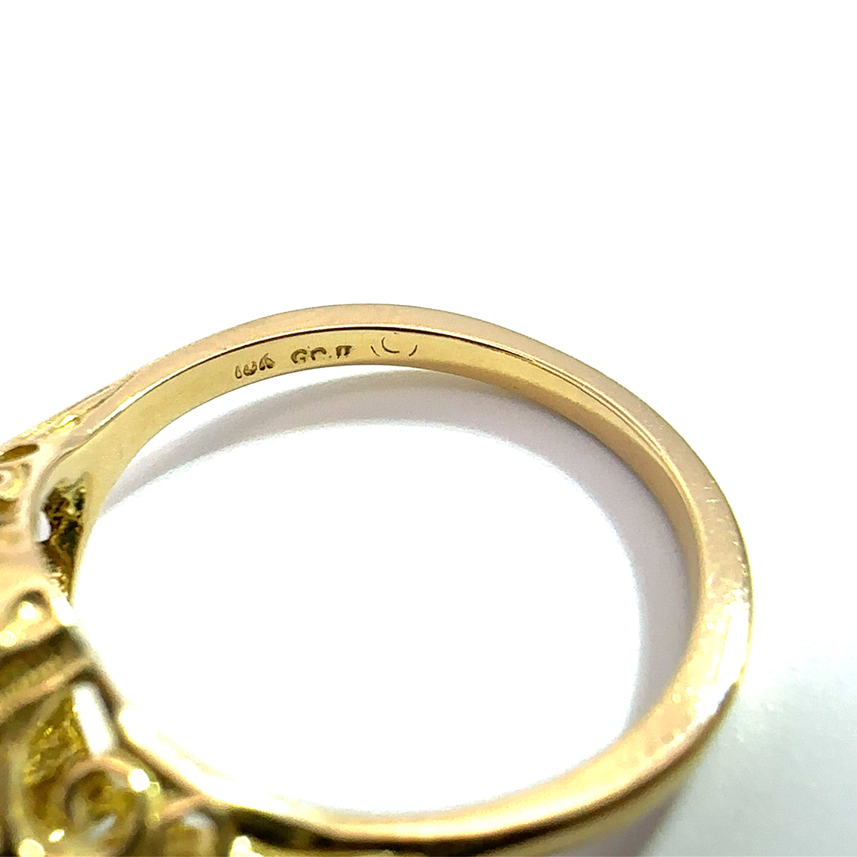 Vintage 18k Yellow Gold 1.05cttw Euro Cut Diamond Engagement Ring