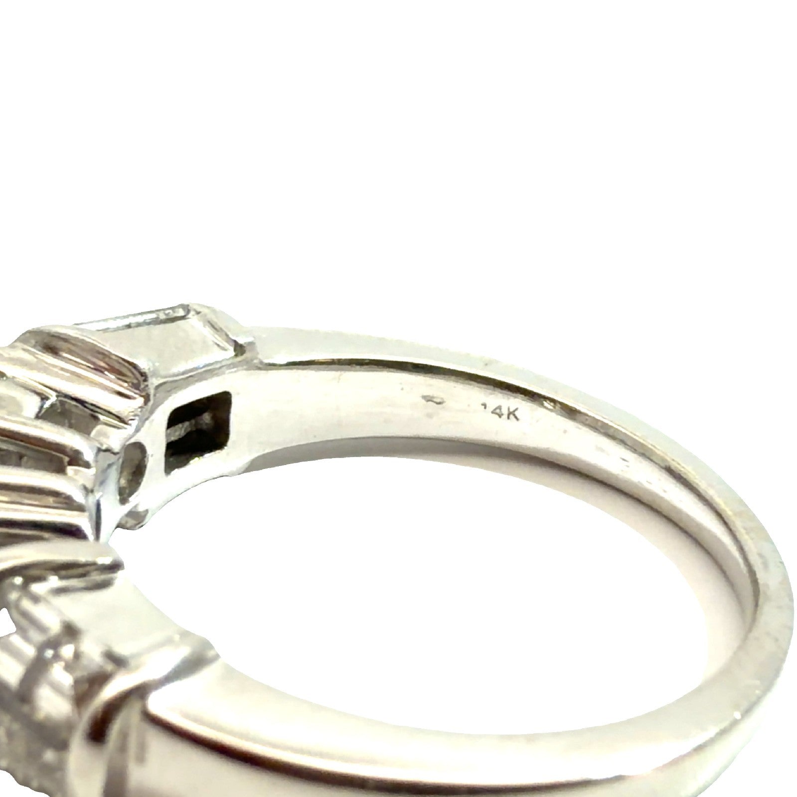 14k White Gold 1.59cttw Three Stone Diamond Engagement Ring Size 62