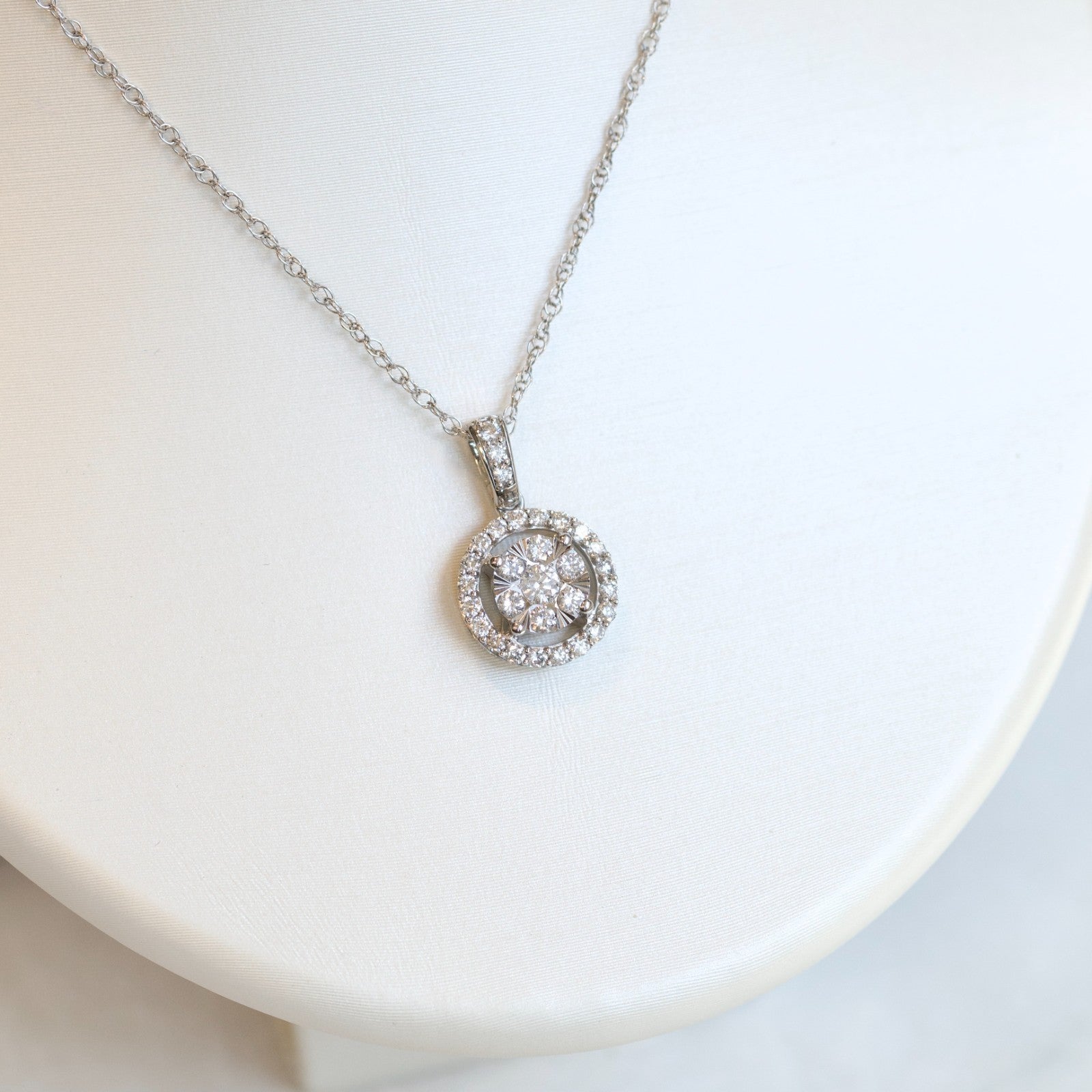 14k White Gold 0.52cttw Diamond Cluster Halo Pendant Necklace0
