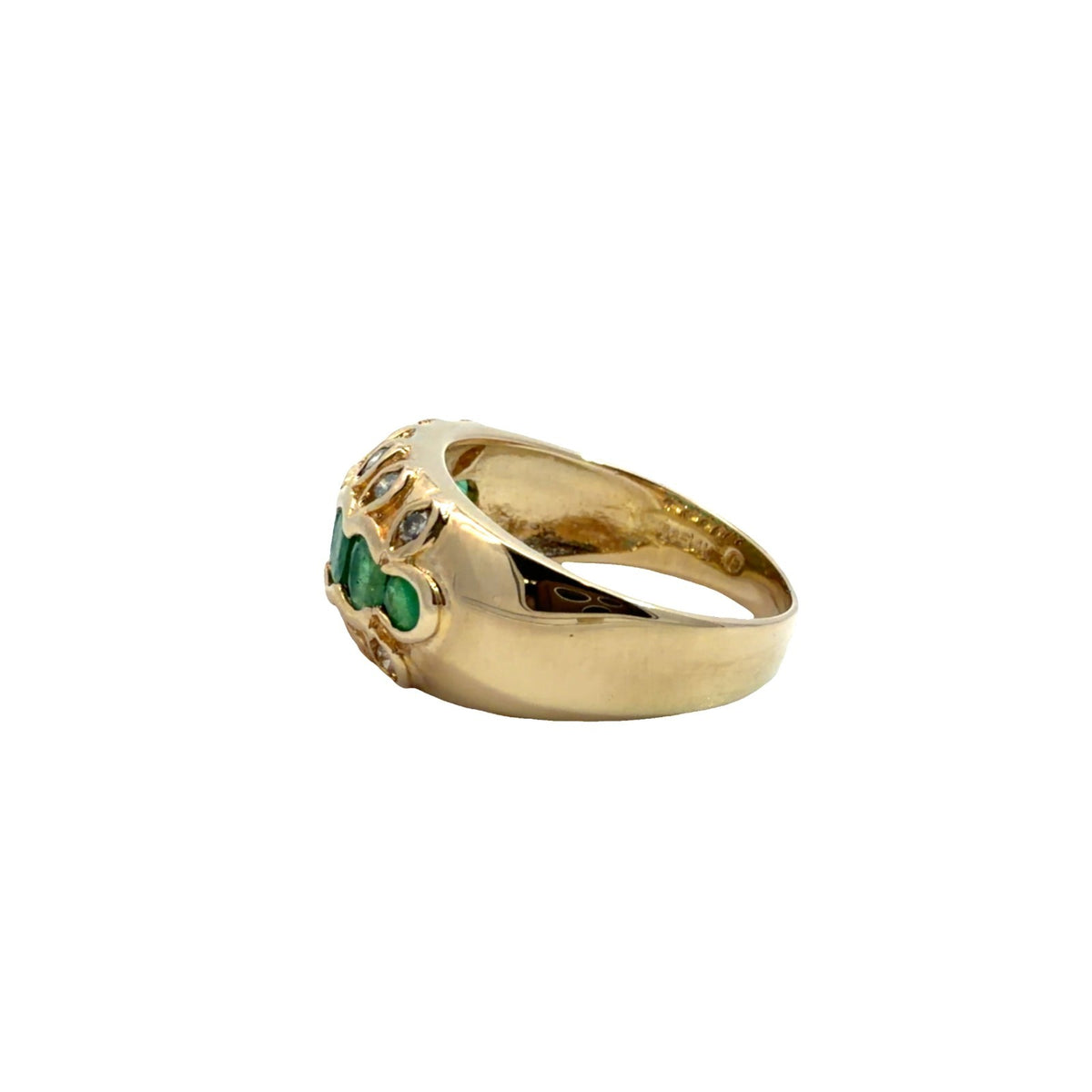 14k Yellow Gold Band Ring with (0.65ctw)Emerald and (0.24ctw)Diamond1
