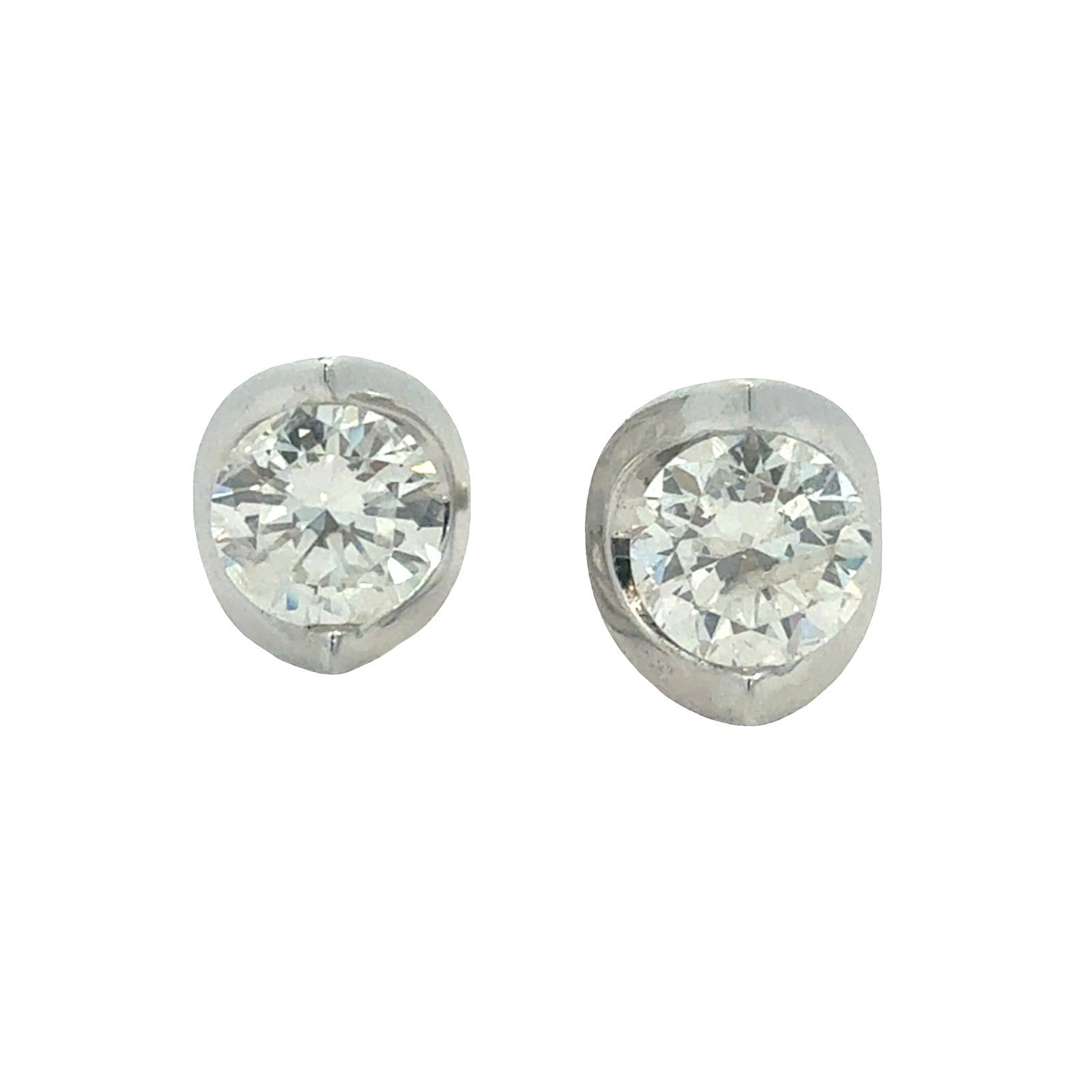 14k White Gold and 0.92ctw Diamond Stud Earrings0