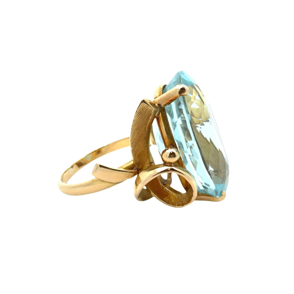 Vintage 17k Yellow Gold 17.60ctw Oval Aquamarine Ring Size 63