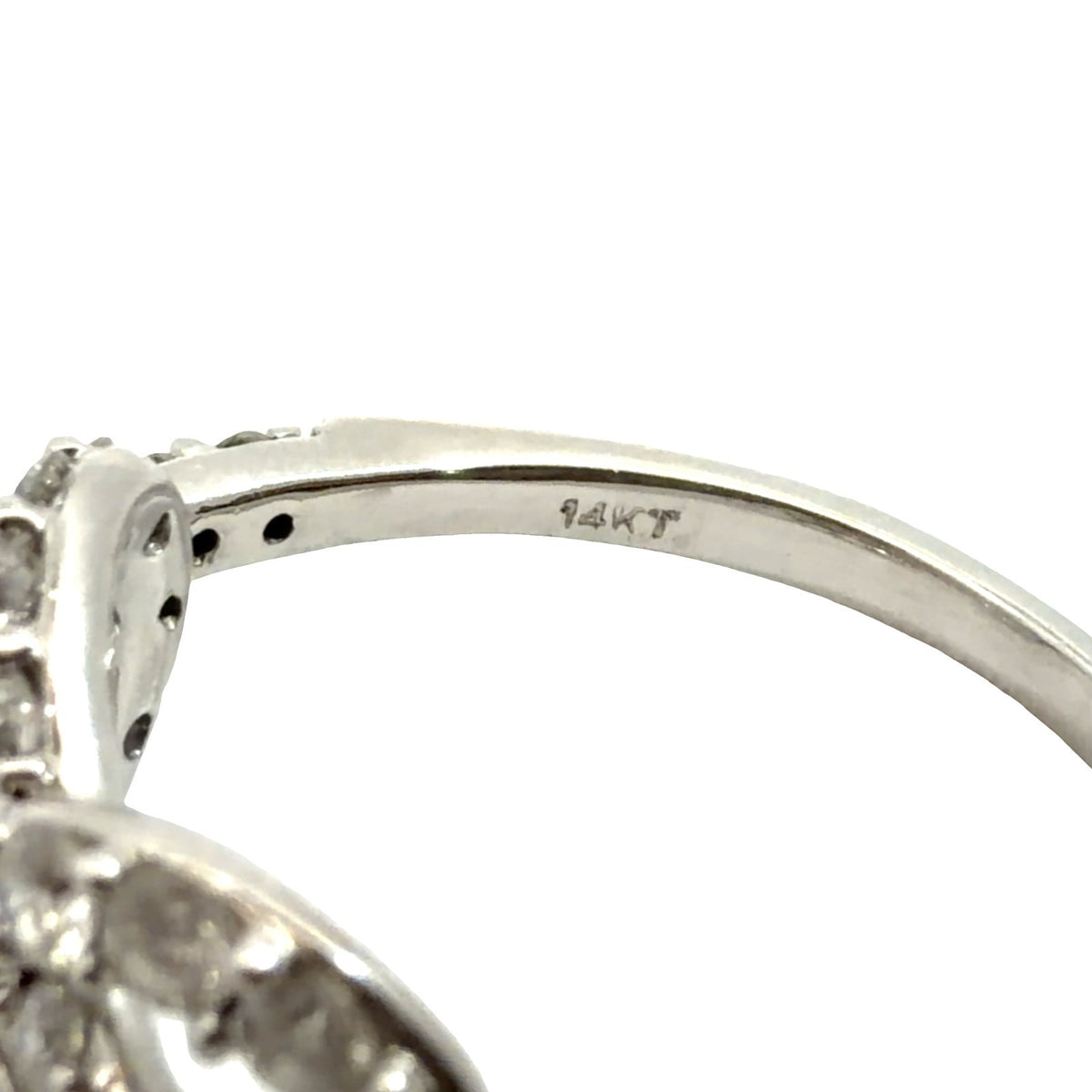 14k White Gold 0.93ctw Round Brilliant Diamond Infinity Ring Size 7.55