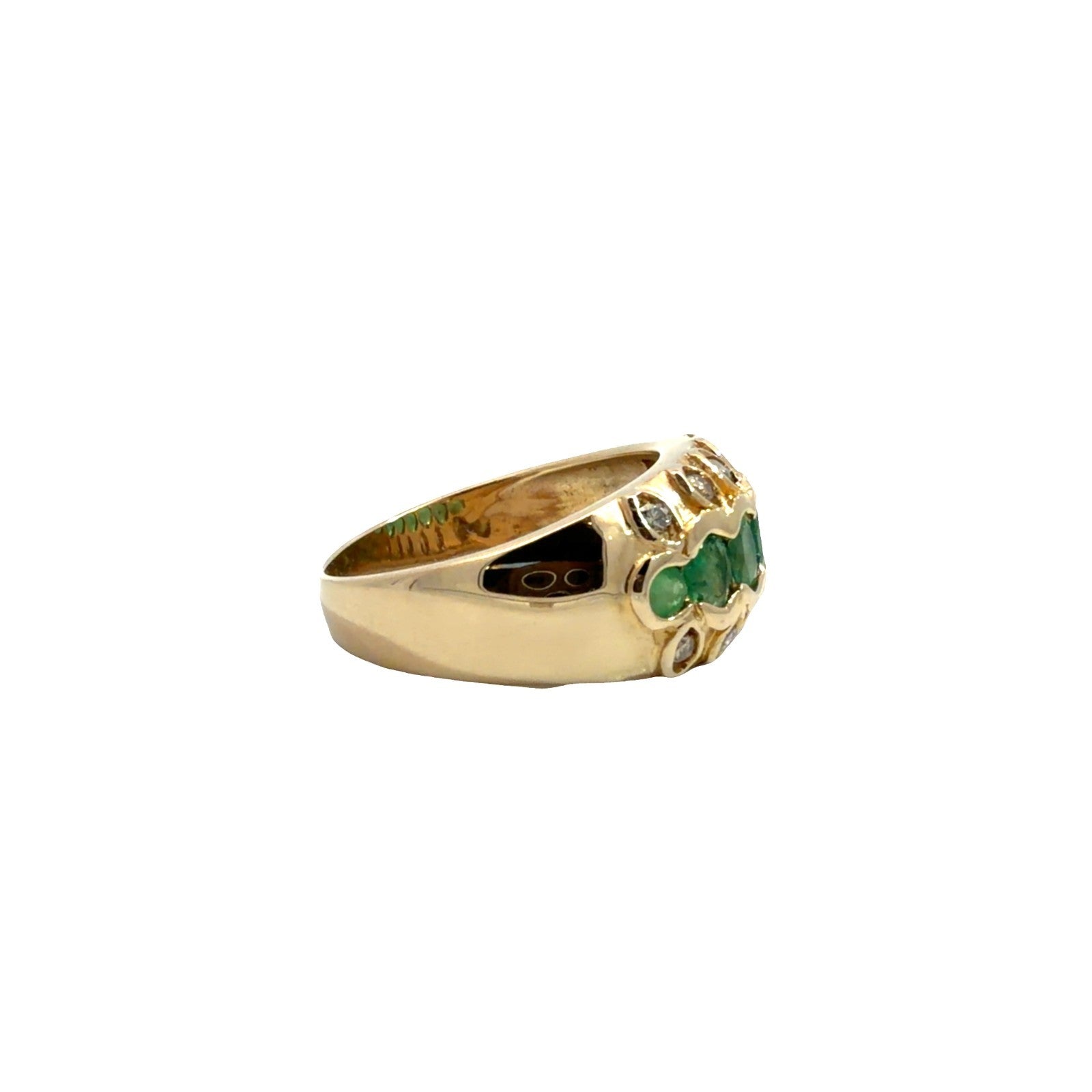 14k Yellow Gold Band Ring with (0.65ctw)Emerald and (0.24ctw)Diamond3