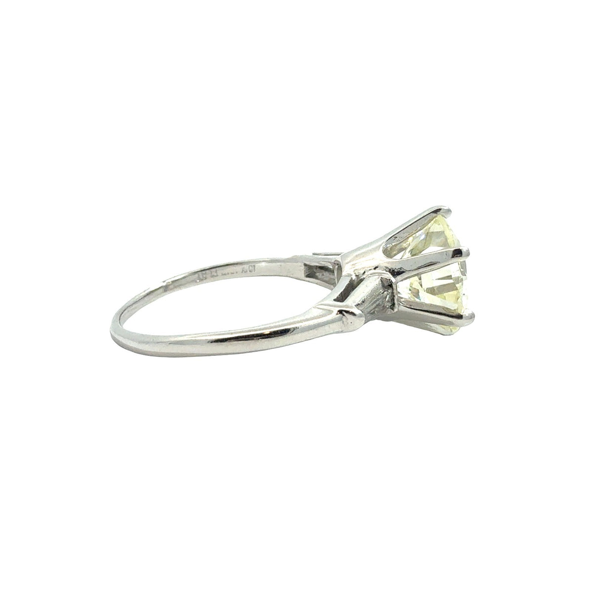 Platinum 3.36cttw(3.28tcw) Round Three-Stone Diamond Engagement Ring4