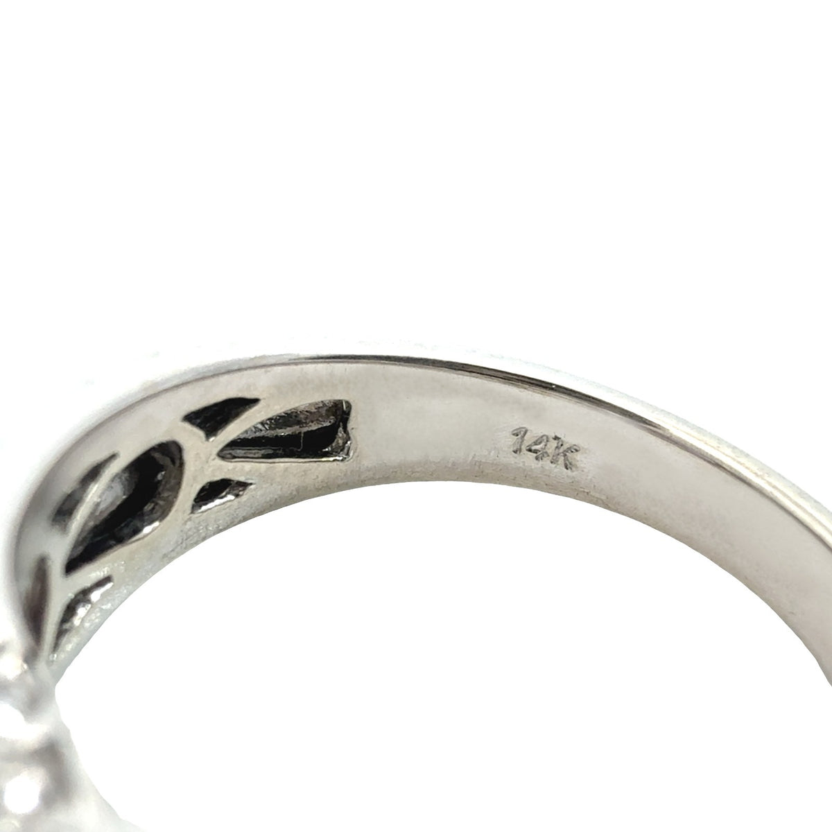 14k White Gold Cushion-Cut 4.73tcw Amethyst and 0.88cttw Diamond Cocktail Ring7