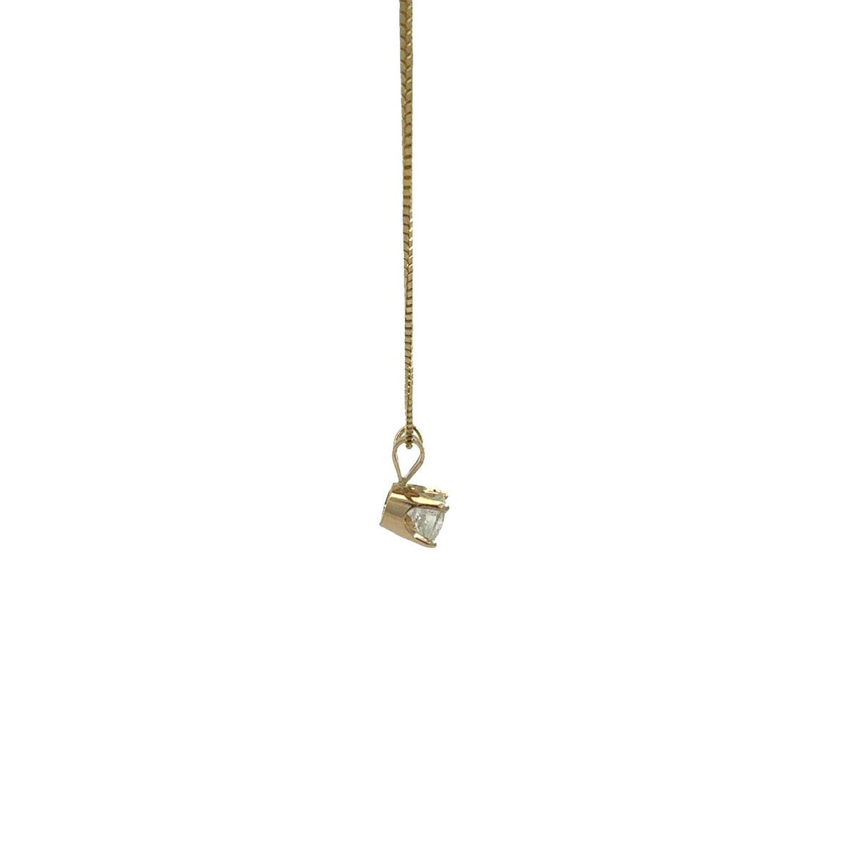 14k Yellow Gold and 0.74ctw Diamond Pendant Necklace 18"2