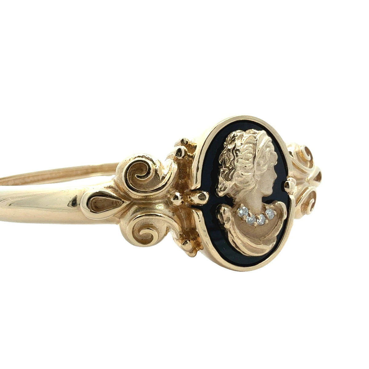 10k Yellow Gold Black Enamel and 0.05cttw Lab-Grown Diamond Cameo Bracelet1