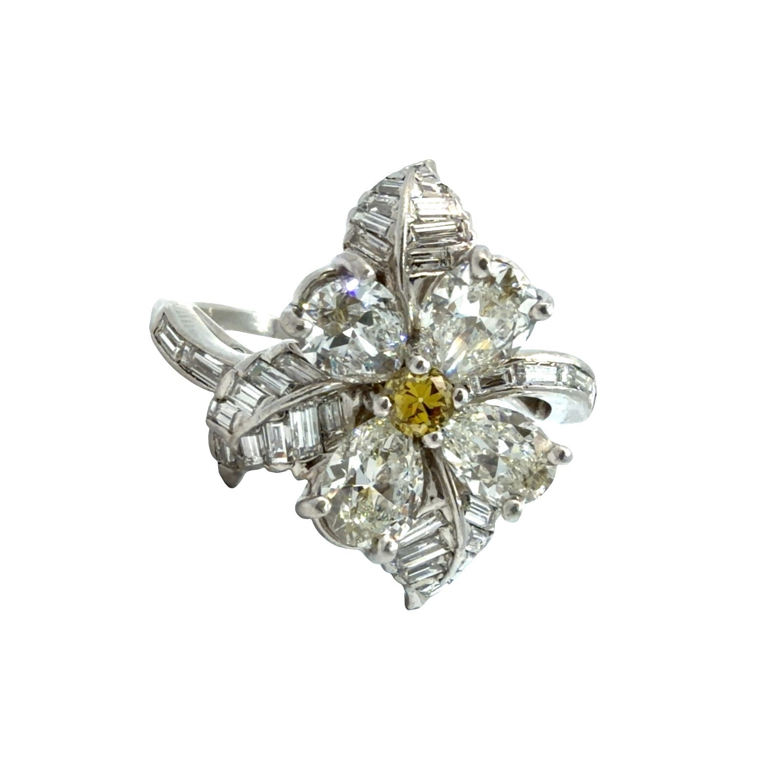 Vintage Platinum 2.26ctw Diamond Floral Ring Size 7.750