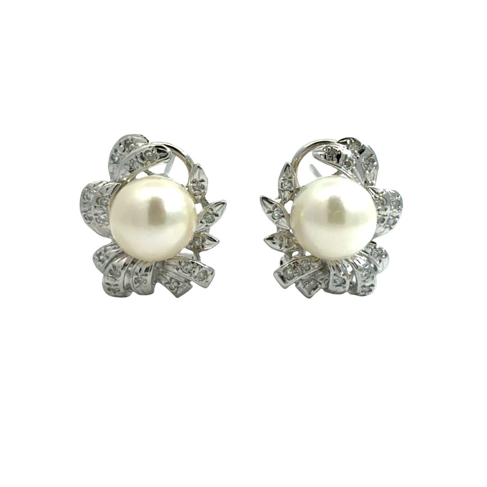 Vintage 14k White Gold 0.18cttw Diamond and Pearl 1950s Floral Earrings0