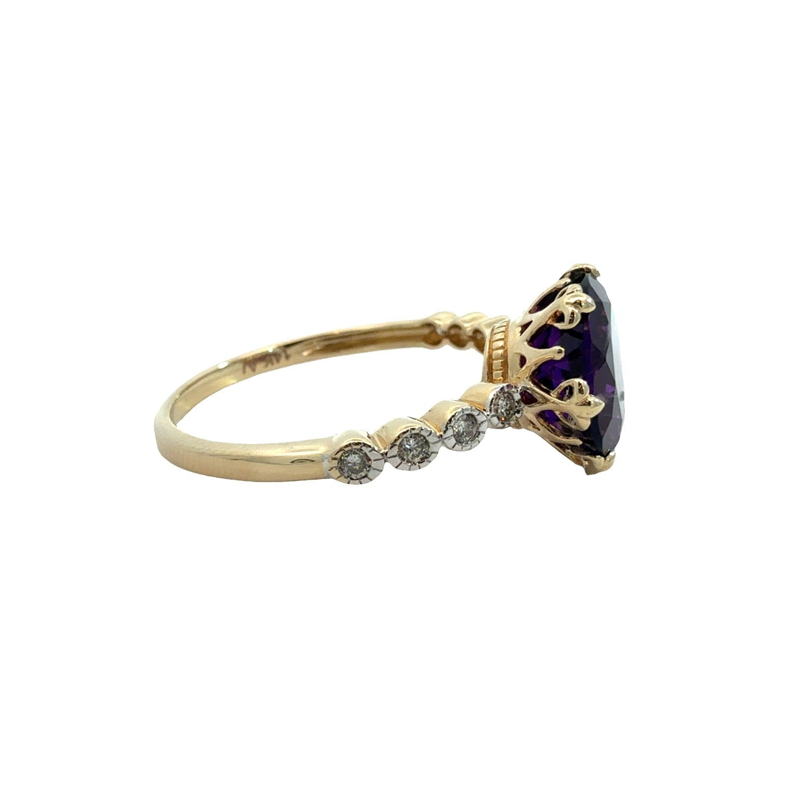 14k Yellow Gold Two Tone 2.92ctw Amethyst and 0.12ctw Diamond Cocktail Ring 7.752