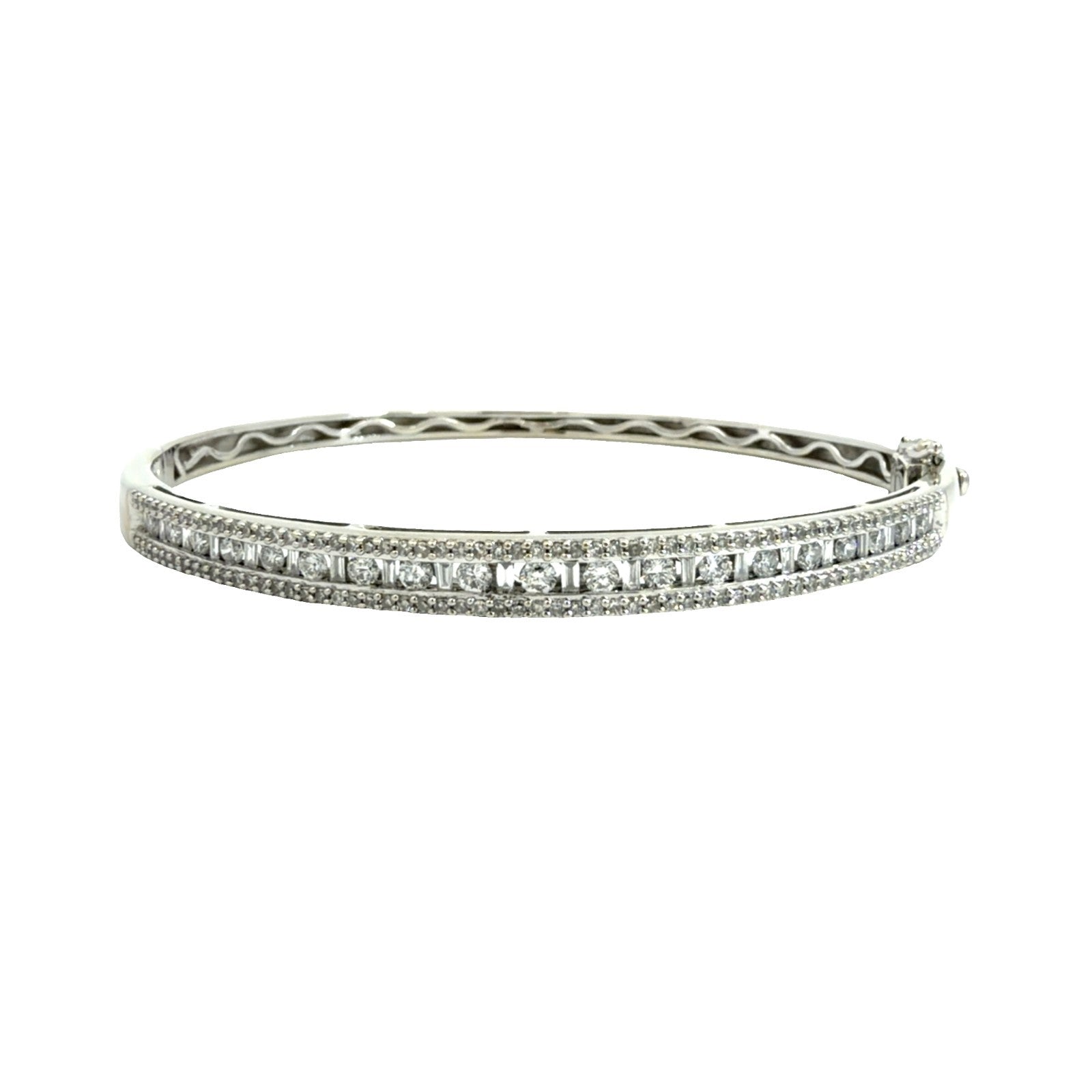 14k White Gold and 1.65ctw Diamond Bangle Bracelet 7"0
