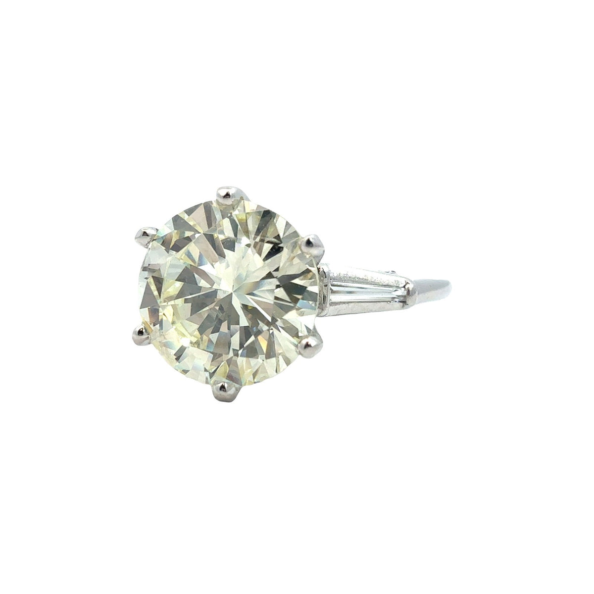 Platinum 3.36cttw(3.28tcw) Round Three-Stone Diamond Engagement Ring1
