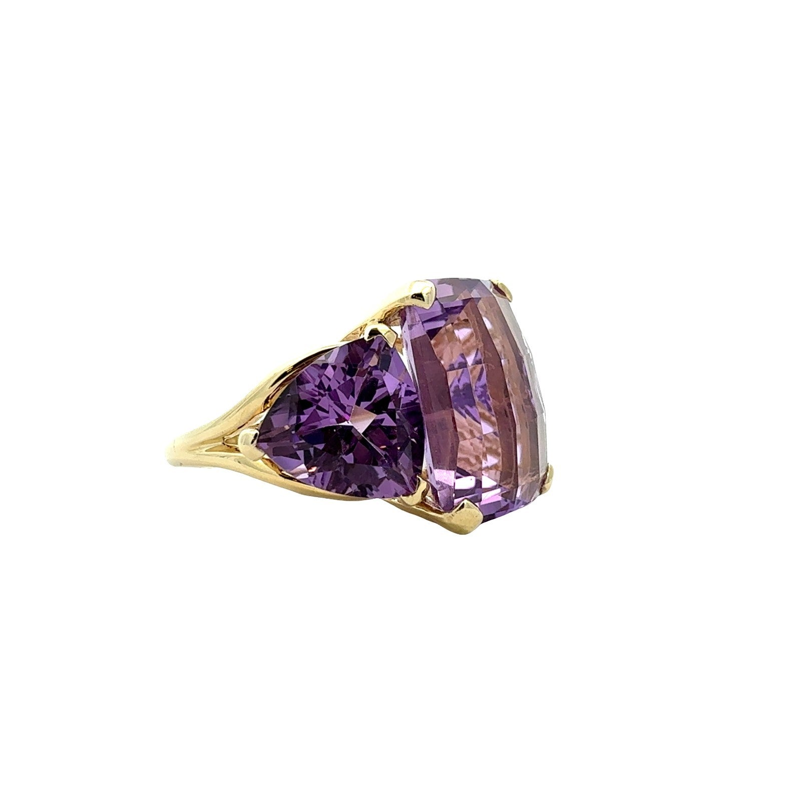 Vintage 14k Yellow Gold Three-Stone 10.71cttw Amethyst Cocktail Ring0