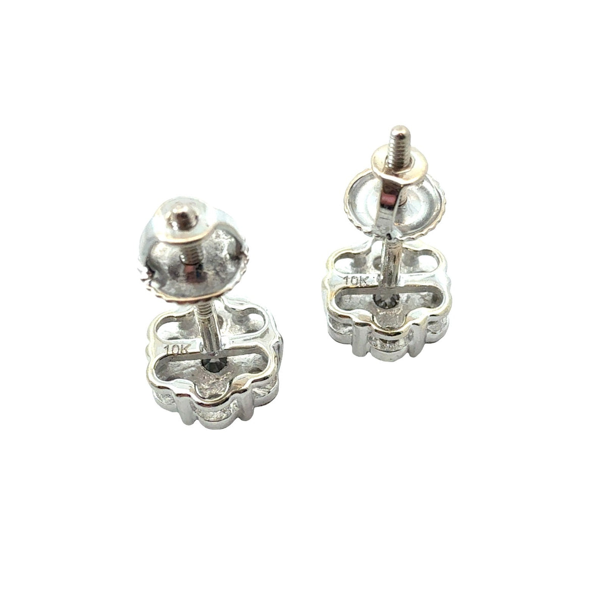 10k White Gold 0.64ctw Diamond Flower Cluster Stud Earrings1