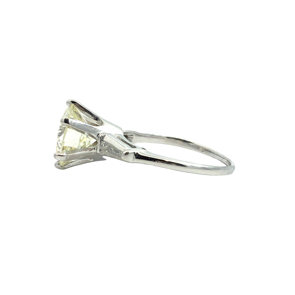Platinum 3.36cttw(3.28tcw) Round Three-Stone Diamond Engagement Ring2