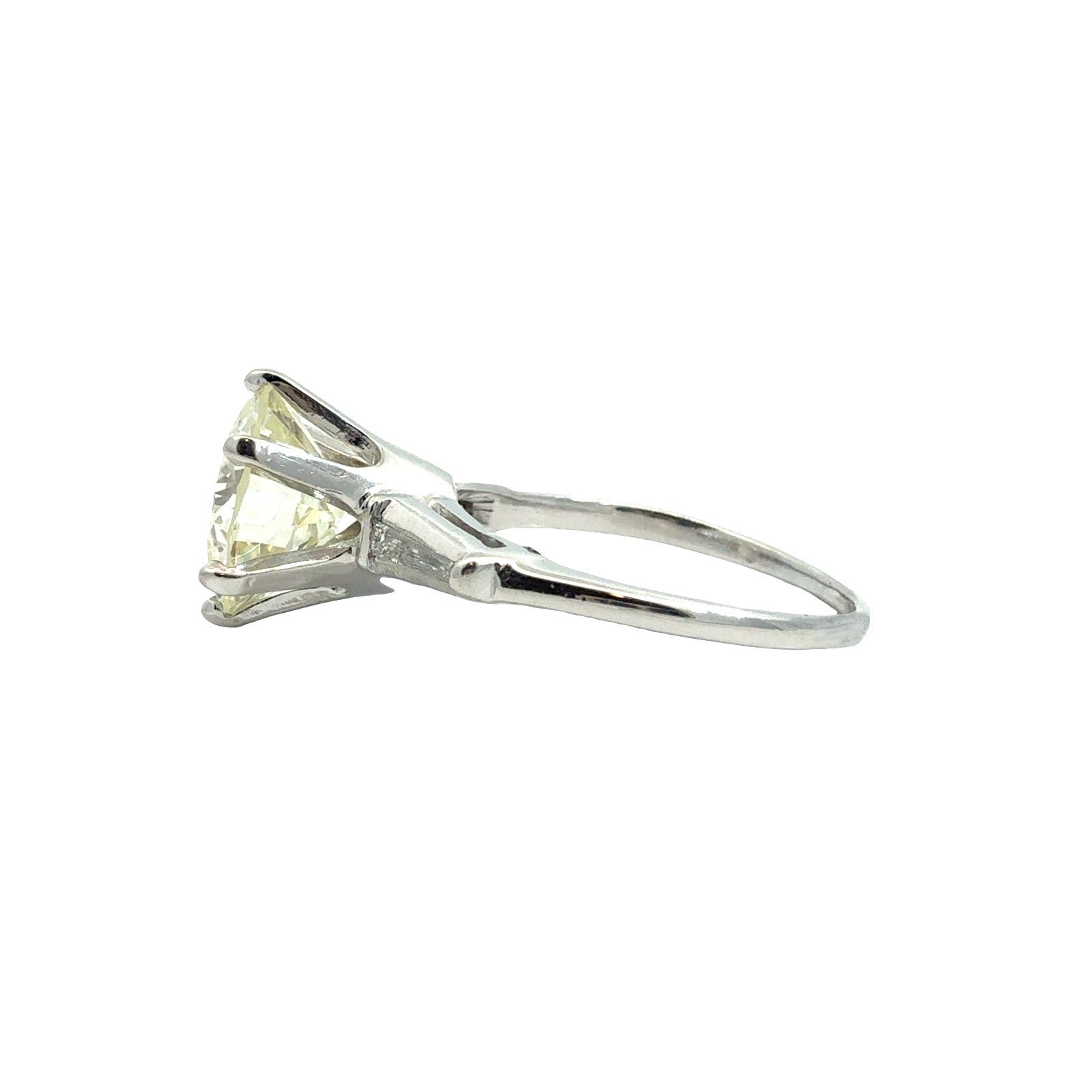 Platinum 3.36cttw(3.28tcw) Round Three-Stone Diamond Engagement Ring2