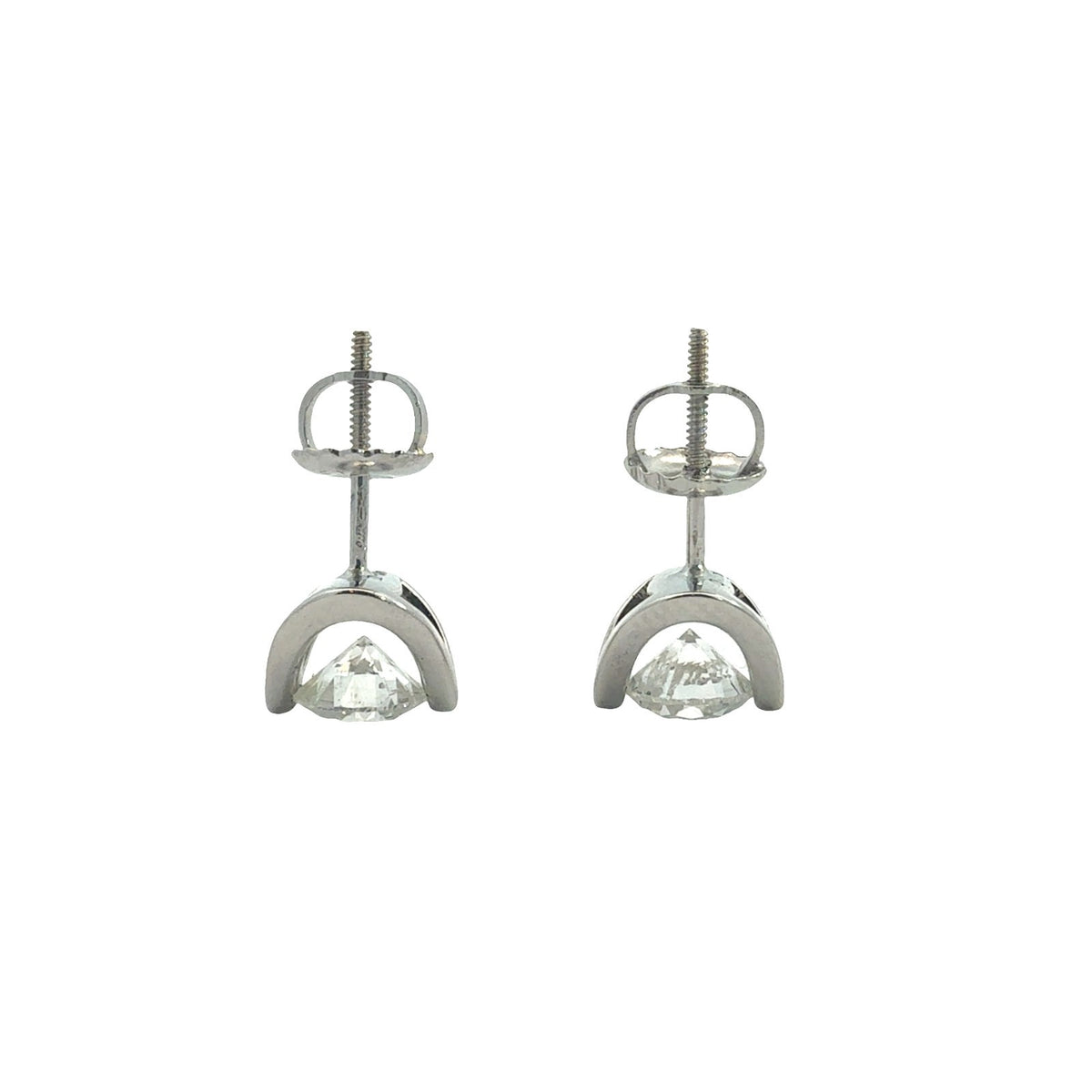 14k White Gold and 0.92ctw Diamond Stud Earrings1