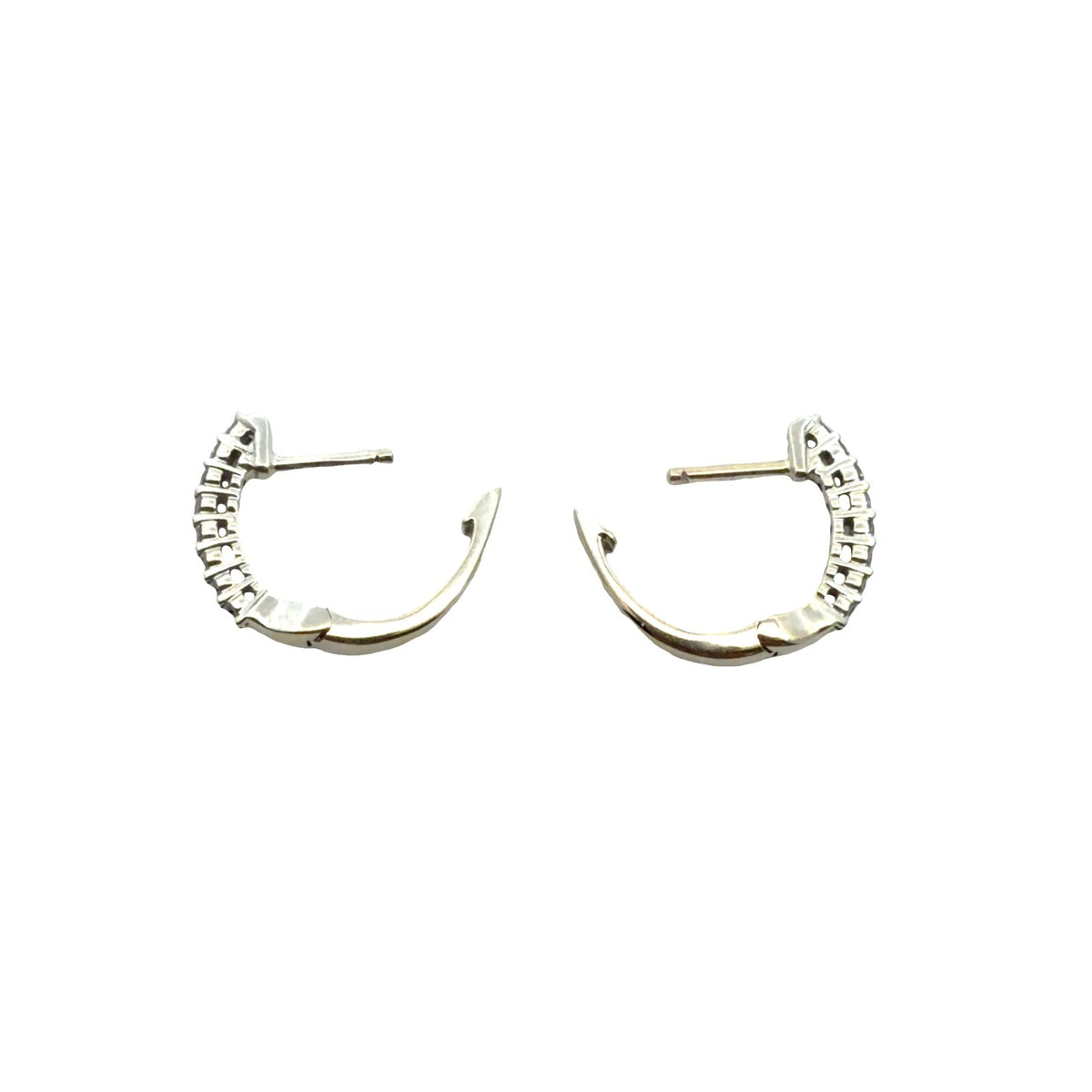 14k White Gold & 0.16cttw Diamond Huggie Hoop Earrings3