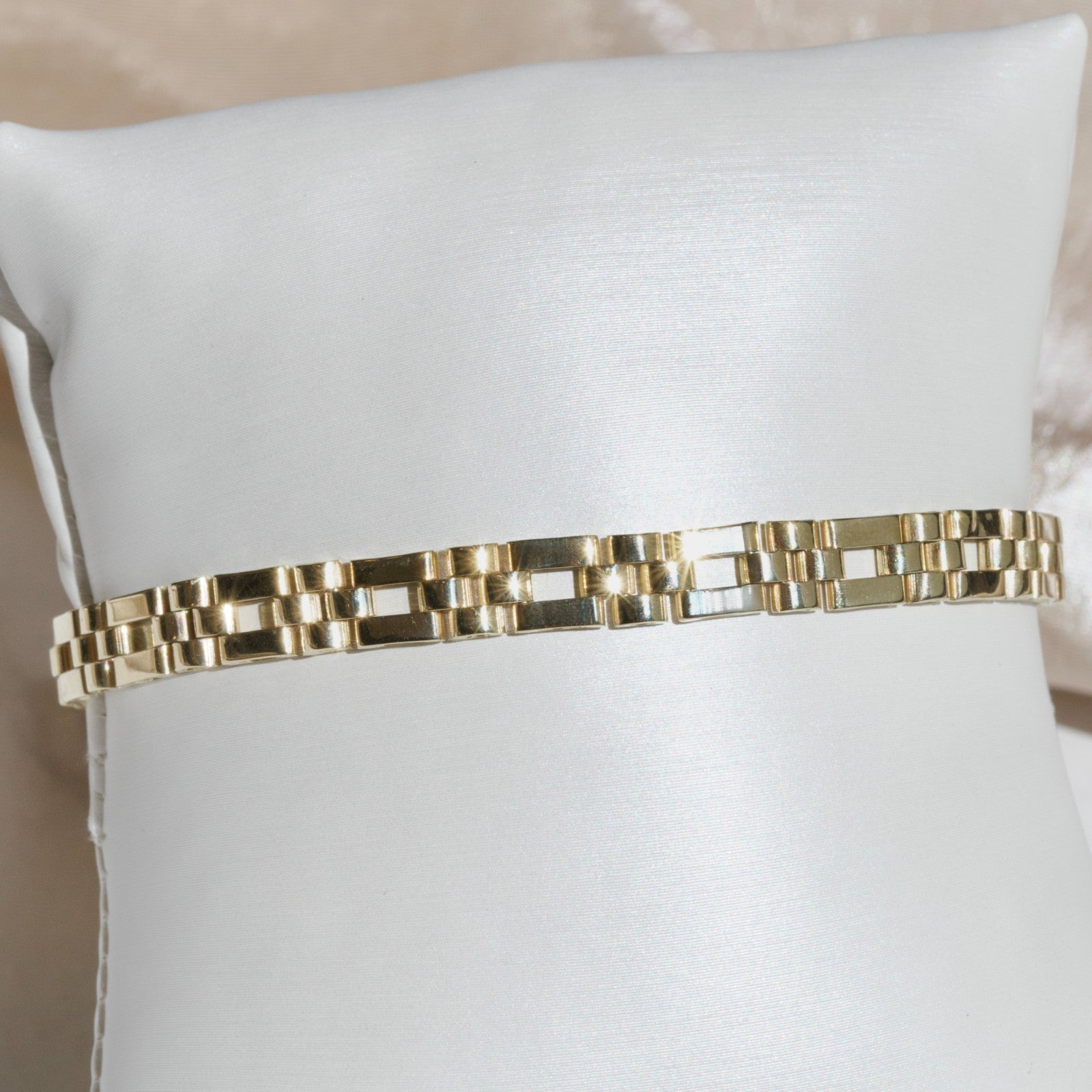 14k Yellow Gold Men's Interlocking Link Chain Bracelet0