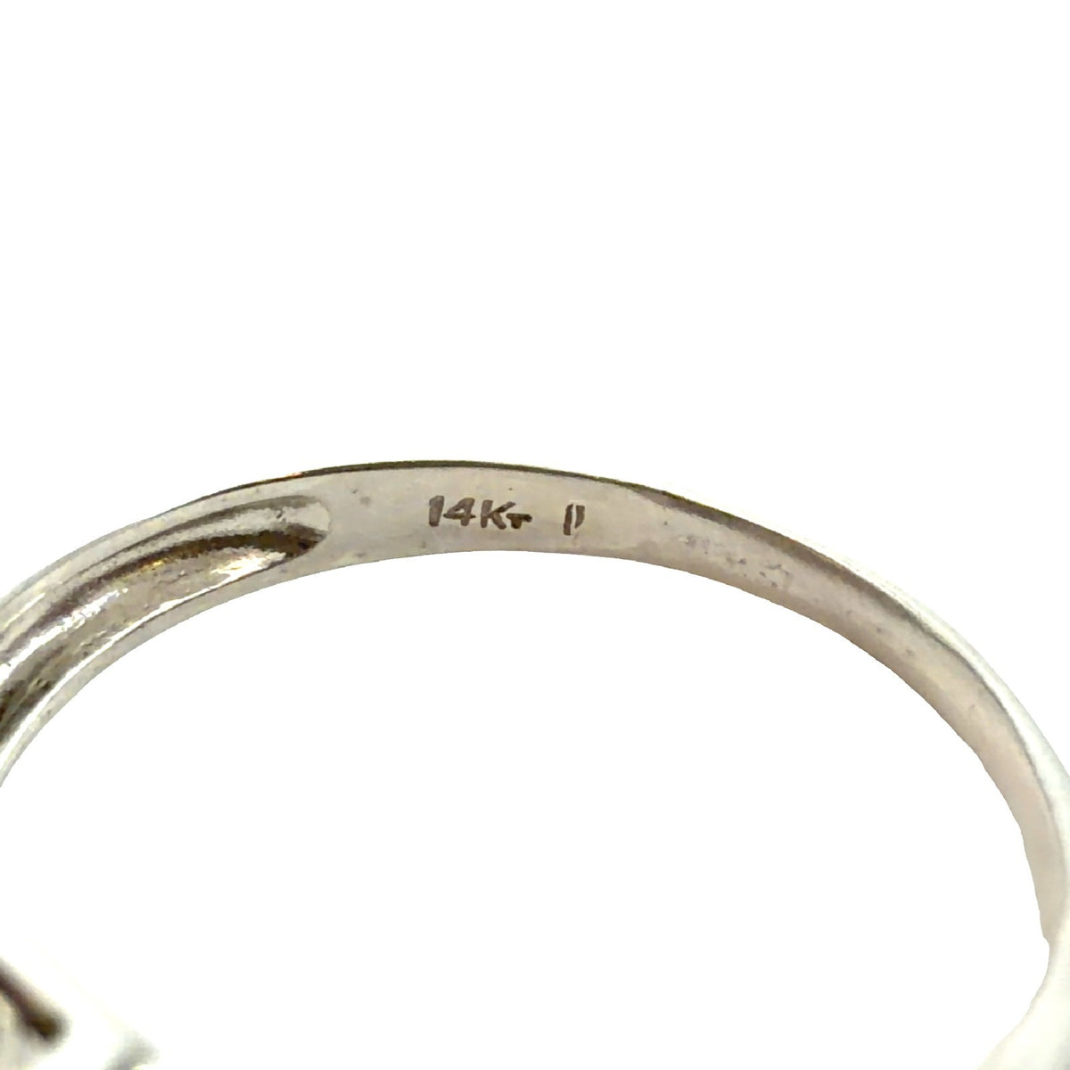 14k White Gold 0.94cttw Diamond Halo Bridal Set Size 75
