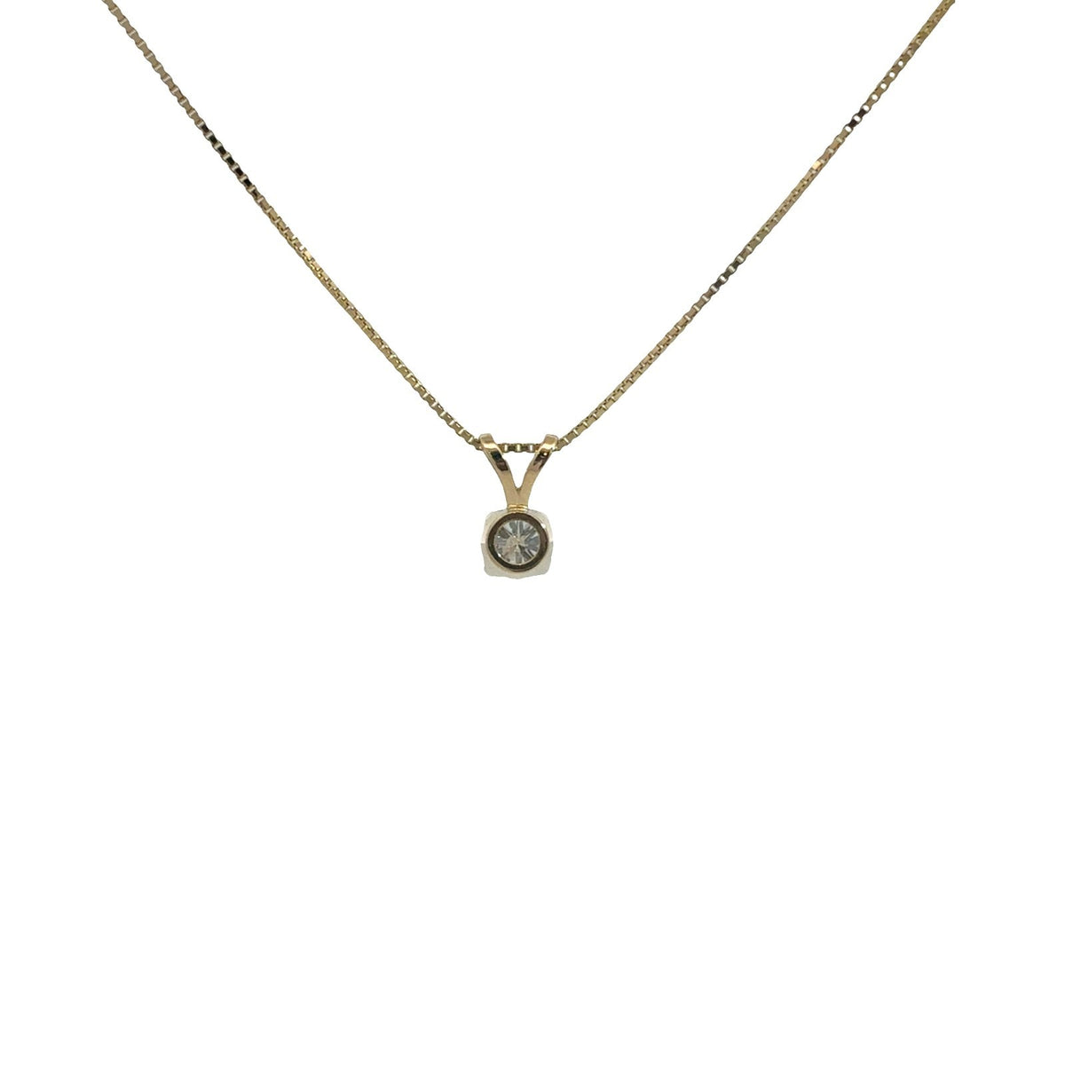 14k Yellow Gold and 0.74ctw Diamond Pendant Necklace 18"3