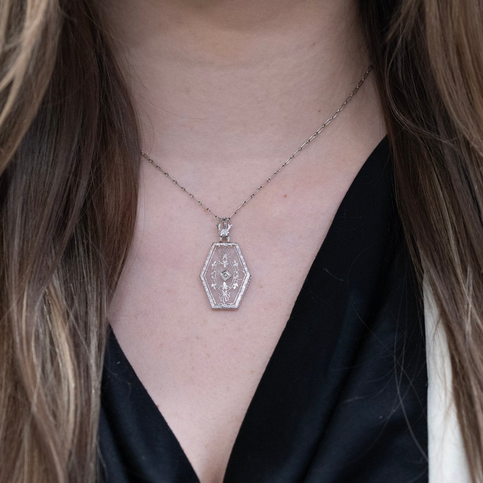 Vintage Art Deco 14k White Gold & Platinum 0.01ctw Diamond Necklace