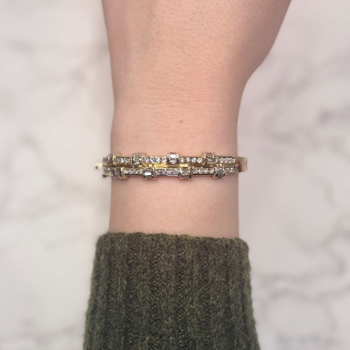 Estate 14k Yellow Gold 2.58ctw Diamond Bangle Bracelet