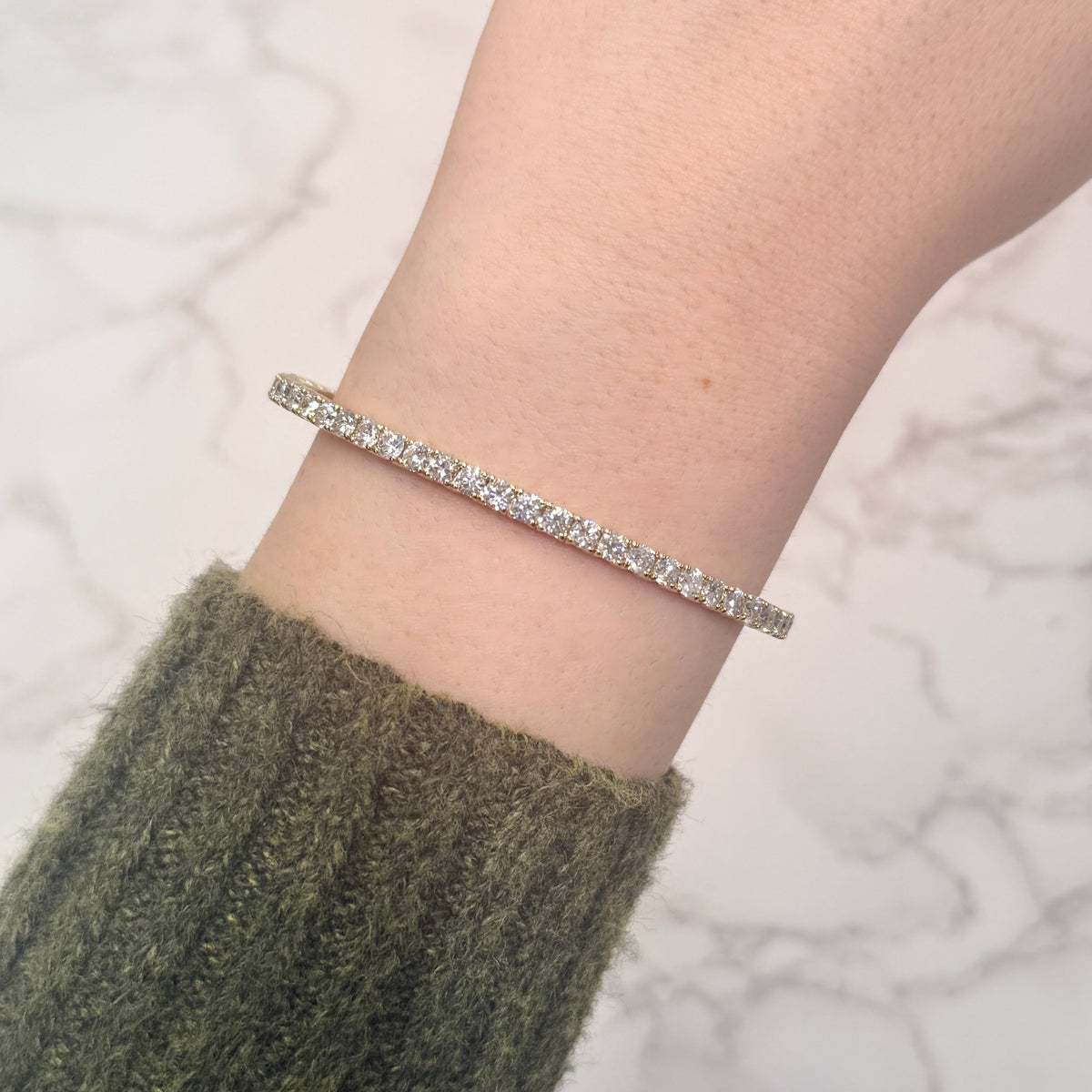 The Jewel Box 14k Yellow Gold 6.20ctw Diamond Flex Bangle