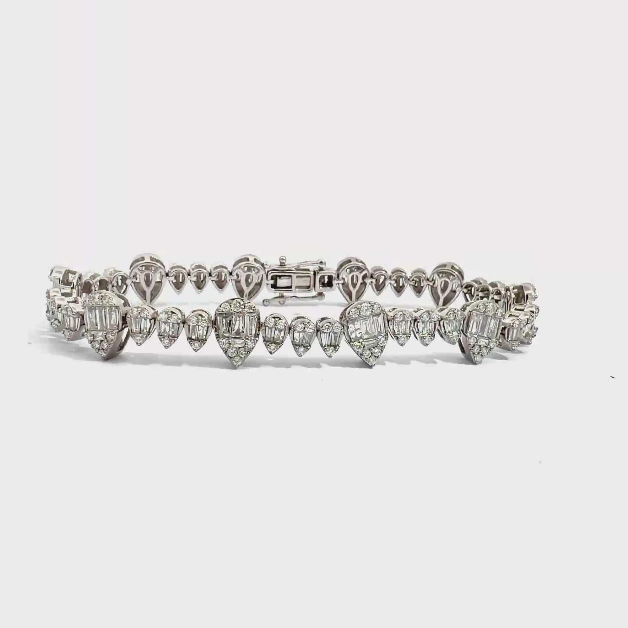Vintage 14k White Gold Pear Shaped 3.89ctw Diamond Bracelet