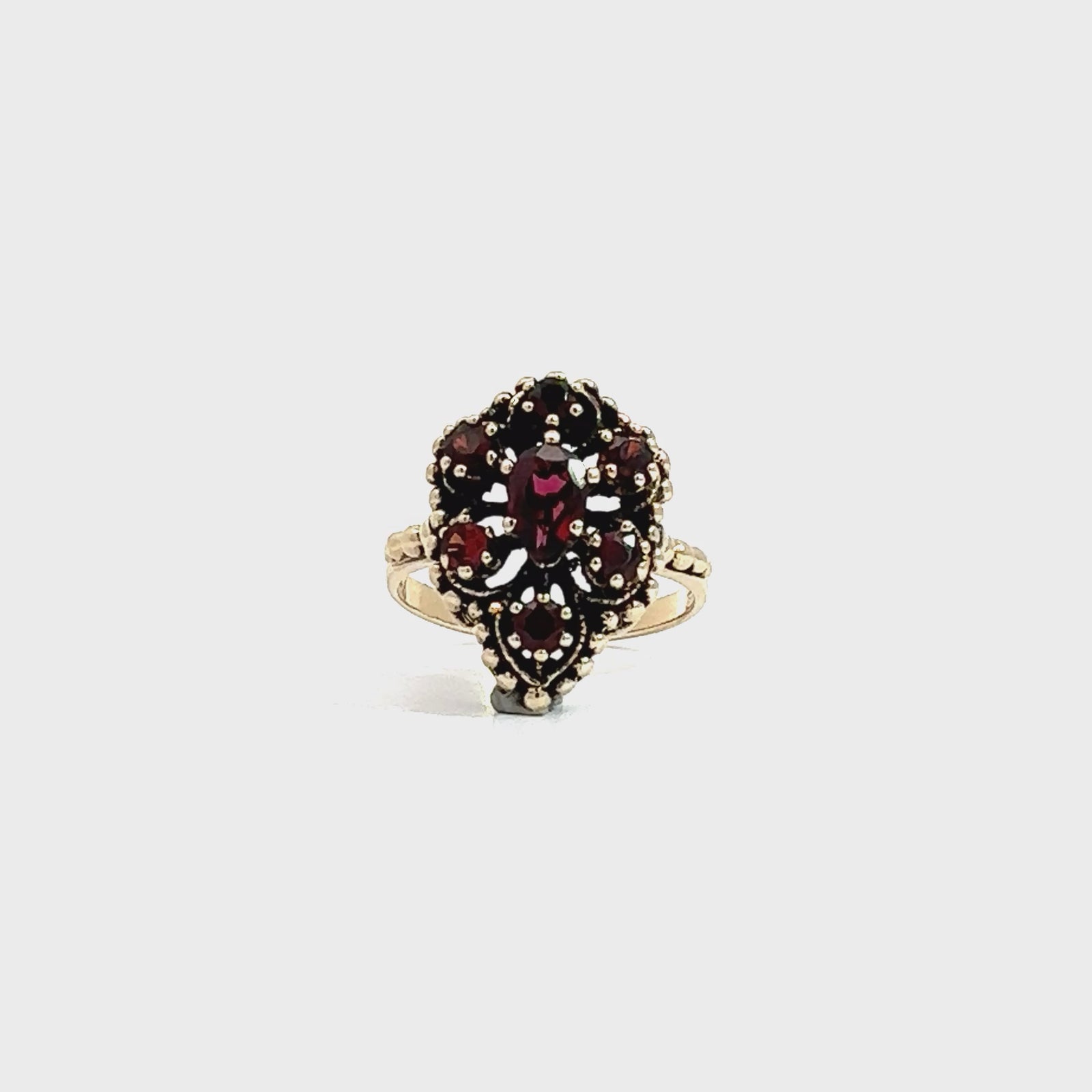 Vintage 14k Yellow Gold 0.89cttw Garnet Cluster Ring