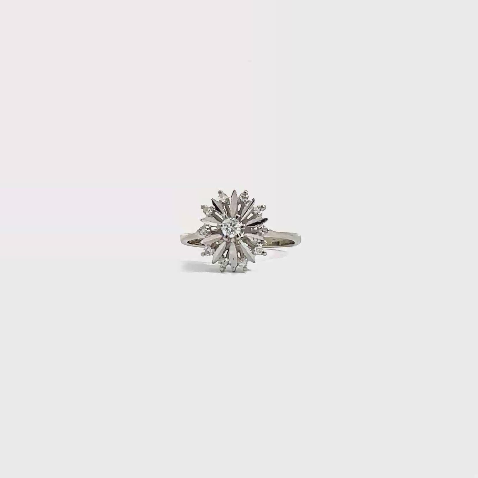 Vintage 18k White Gold  0.21ctw Diamond Starburst Ring
