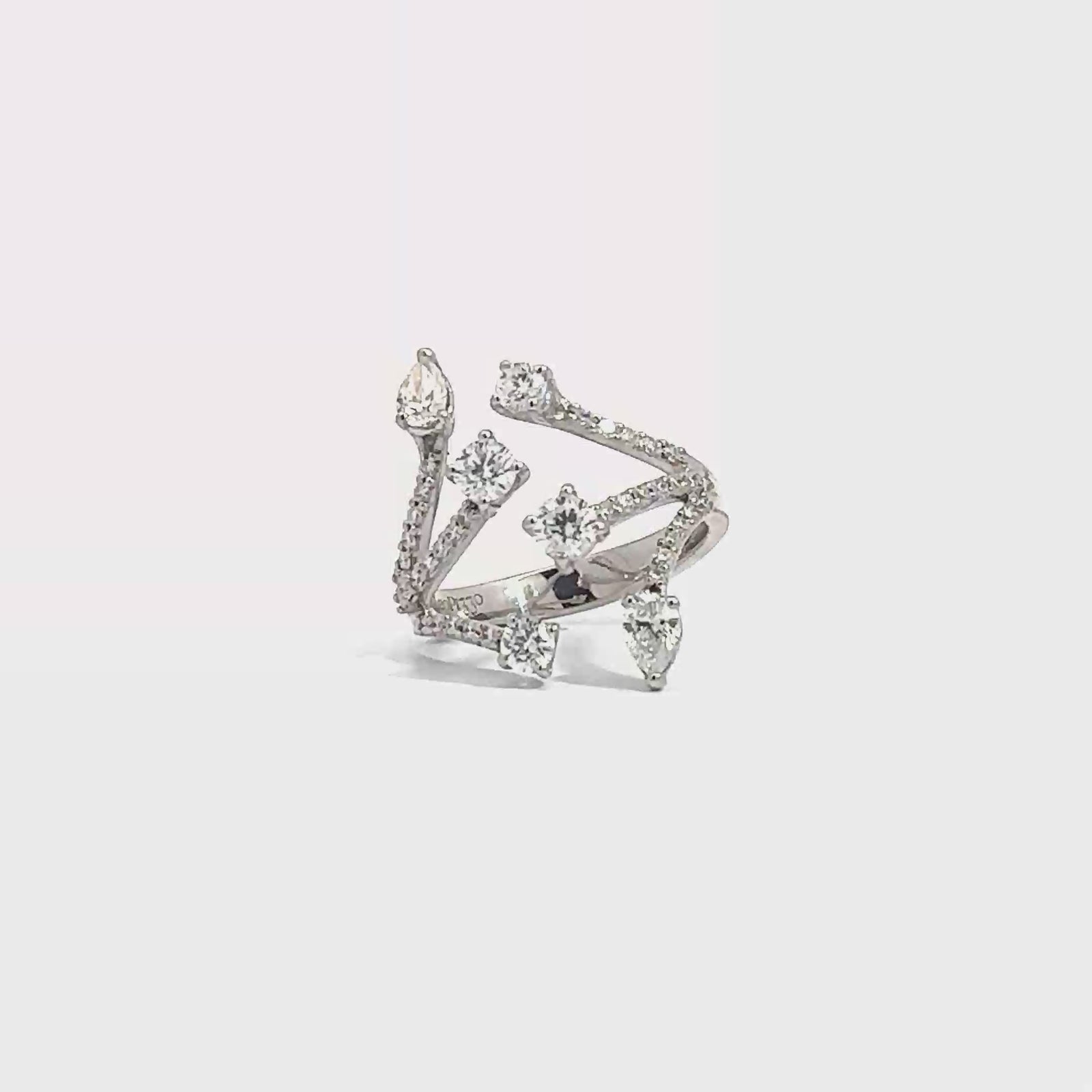 Estate Leo Pizzo 18k White Gold 1.24ctw Diamond Ring